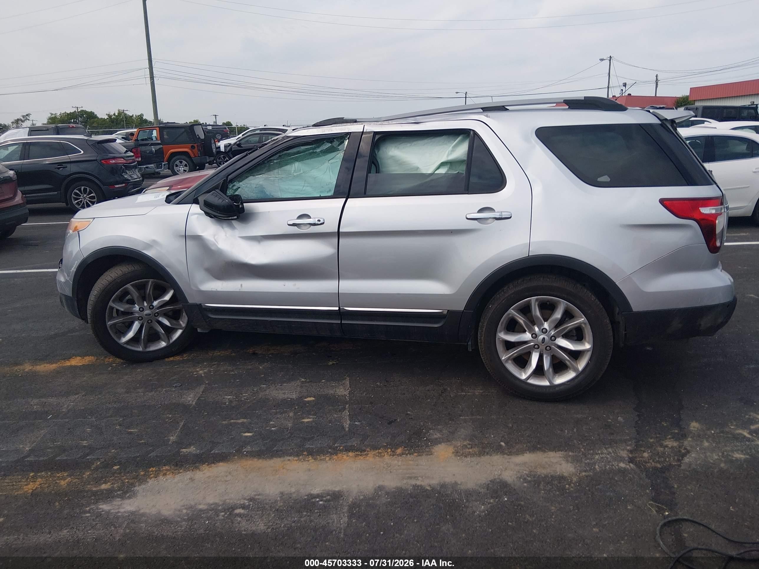 2015 Ford Explorer Xlt Silver vin: 1FM5K7D86FGA12268