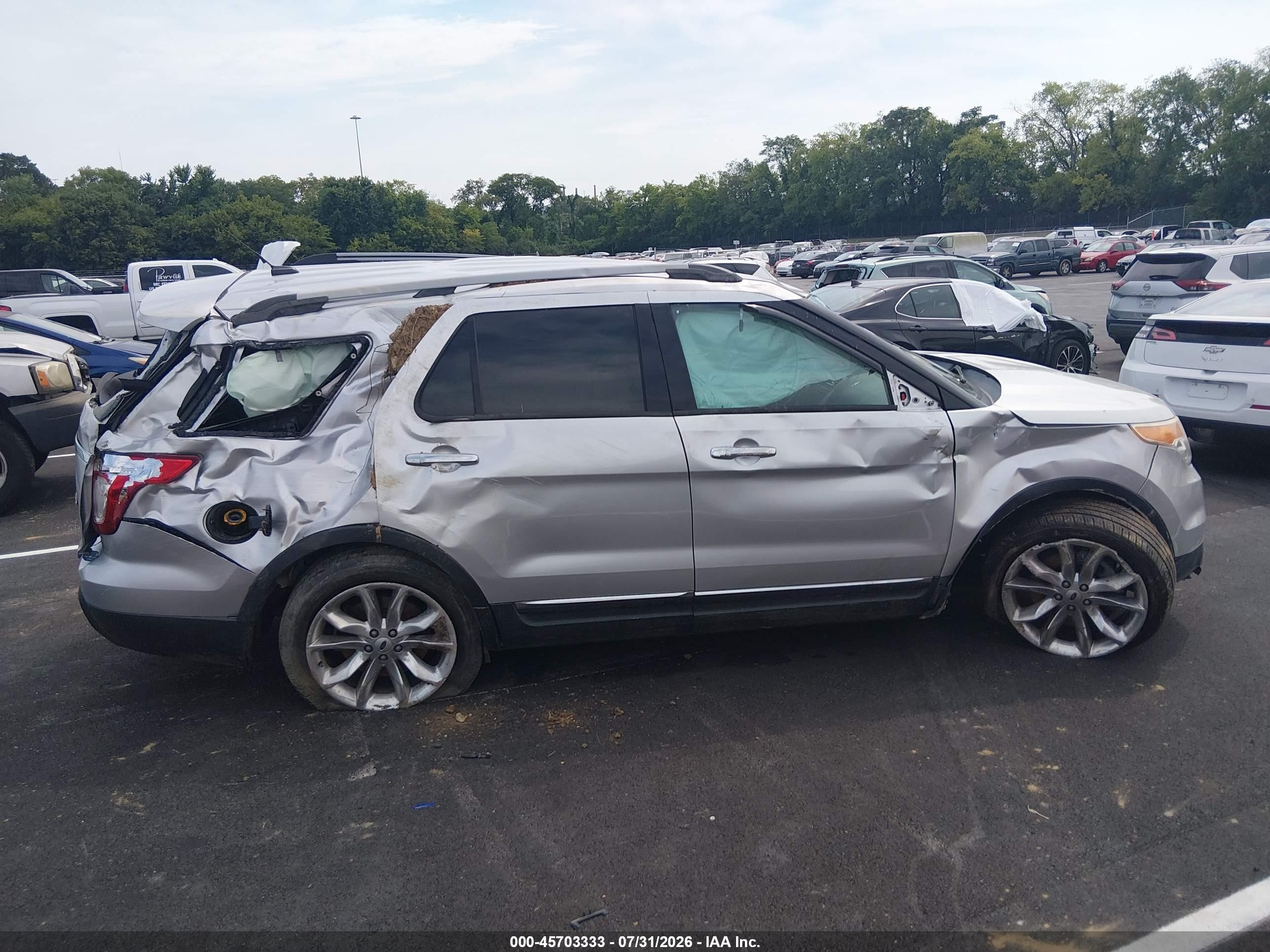 2015 Ford Explorer Xlt Silver vin: 1FM5K7D86FGA12268
