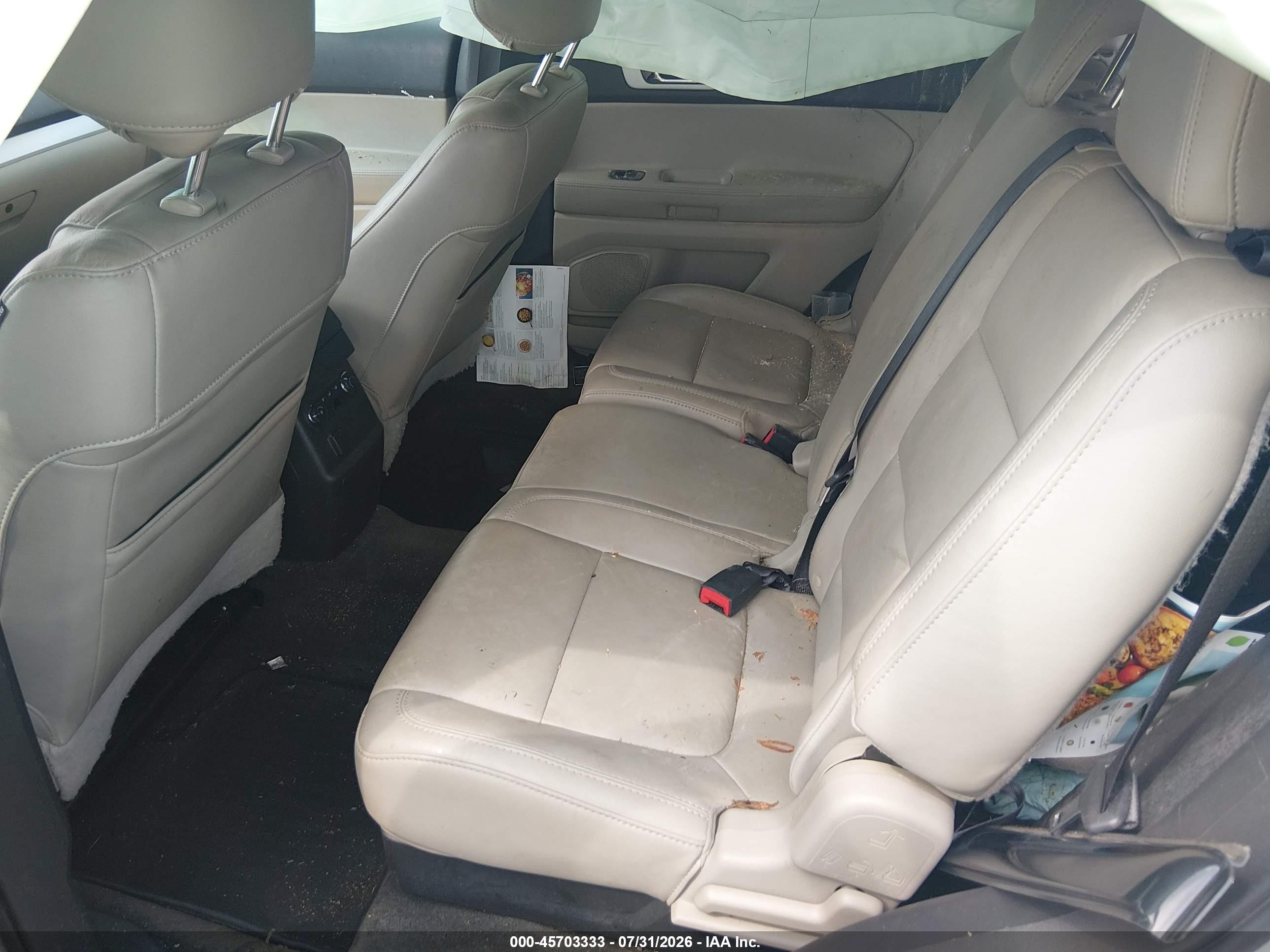 2015 Ford Explorer Xlt Silver vin: 1FM5K7D86FGA12268