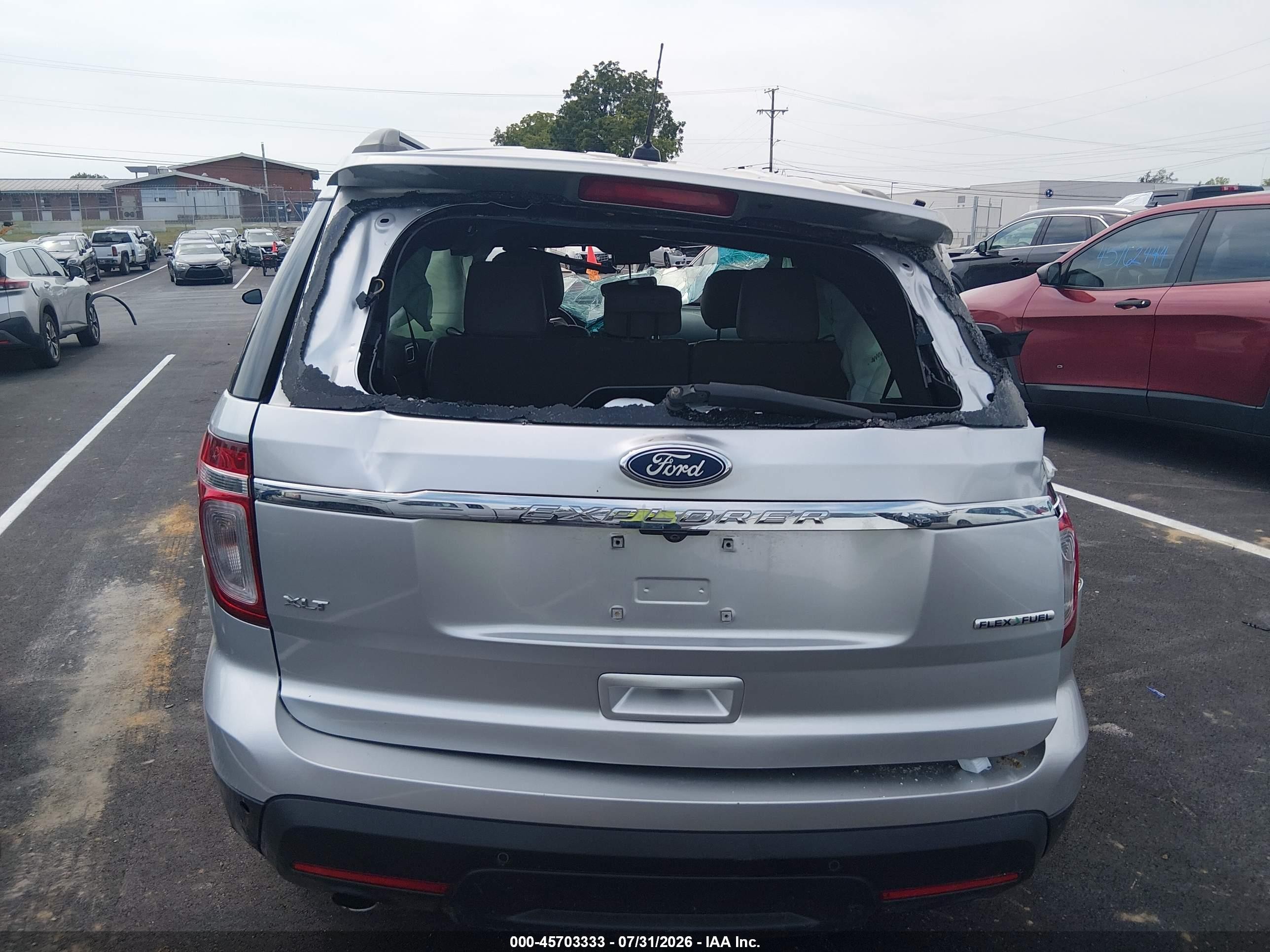 2015 Ford Explorer Xlt Silver vin: 1FM5K7D86FGA12268