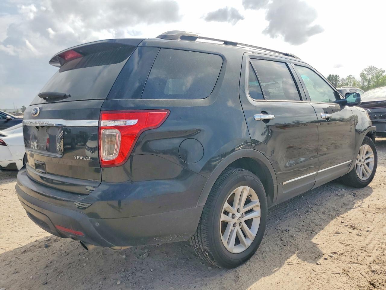 2015 Ford Explorer Xlt Черный vin: 1FM5K7D86FGA73684