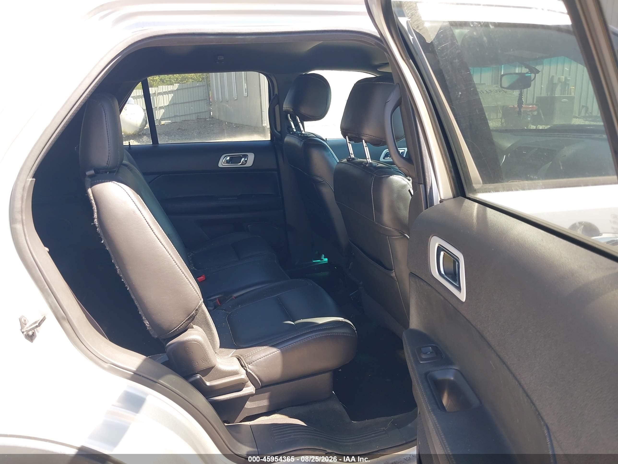 2015 Ford Explorer Xlt Серебряный vin: 1FM5K7D86FGB09681