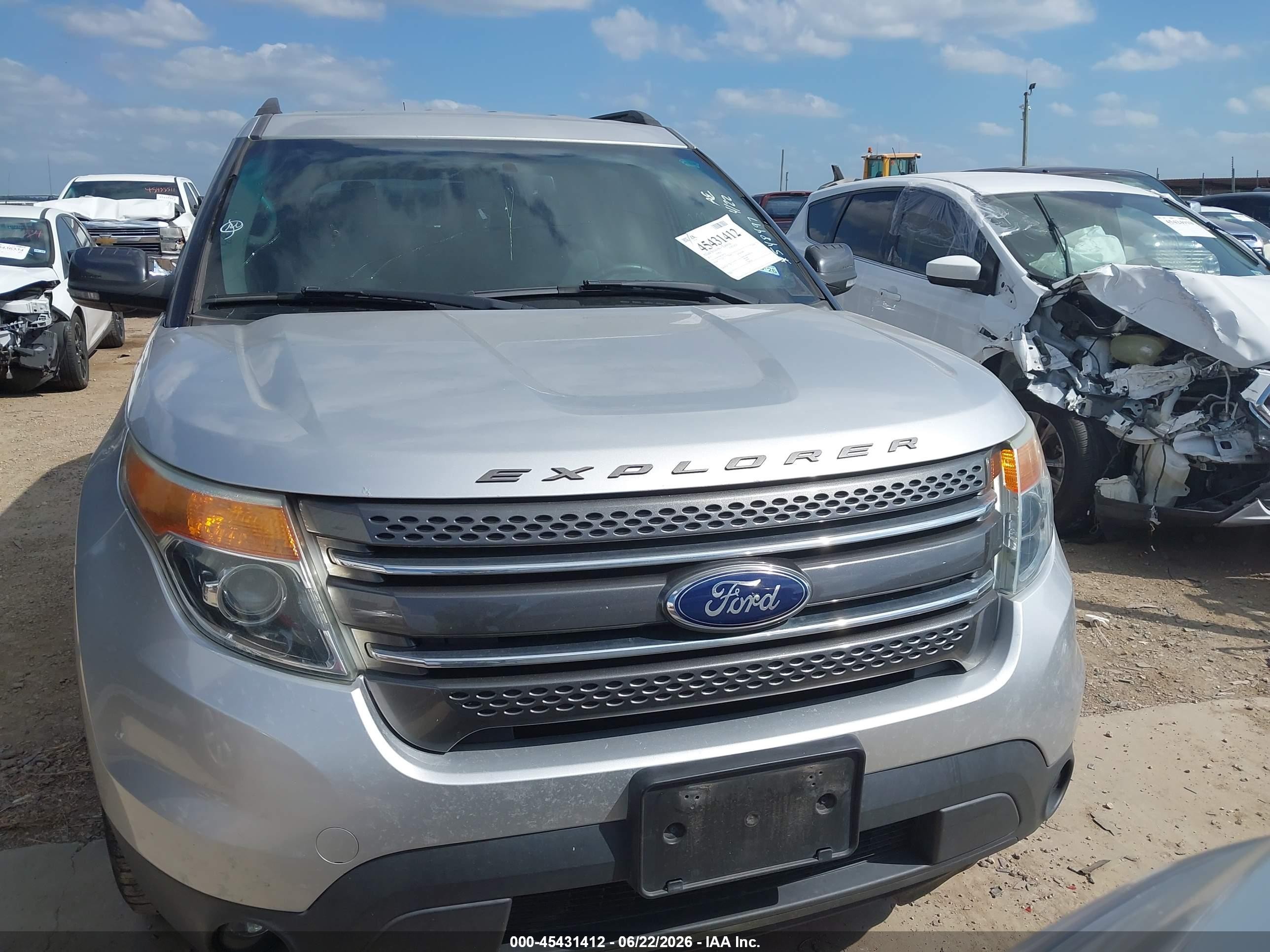 2015 Ford Explorer Xlt Silver vin: 1FM5K7D86FGB49520