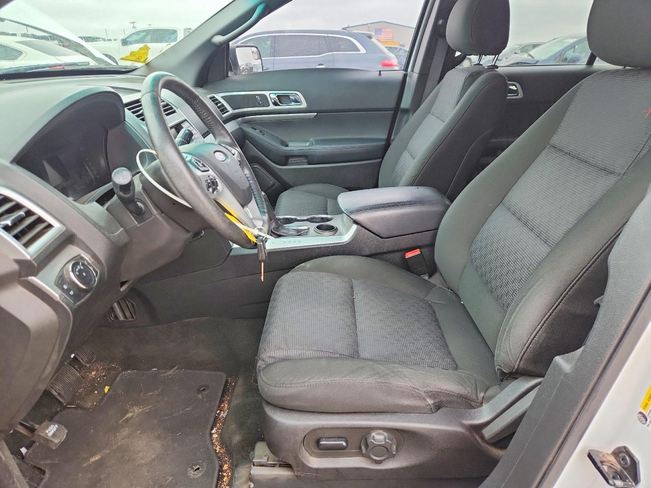 2015 Ford Explorer Xlt Белый vin: 1FM5K7D86FGC15483