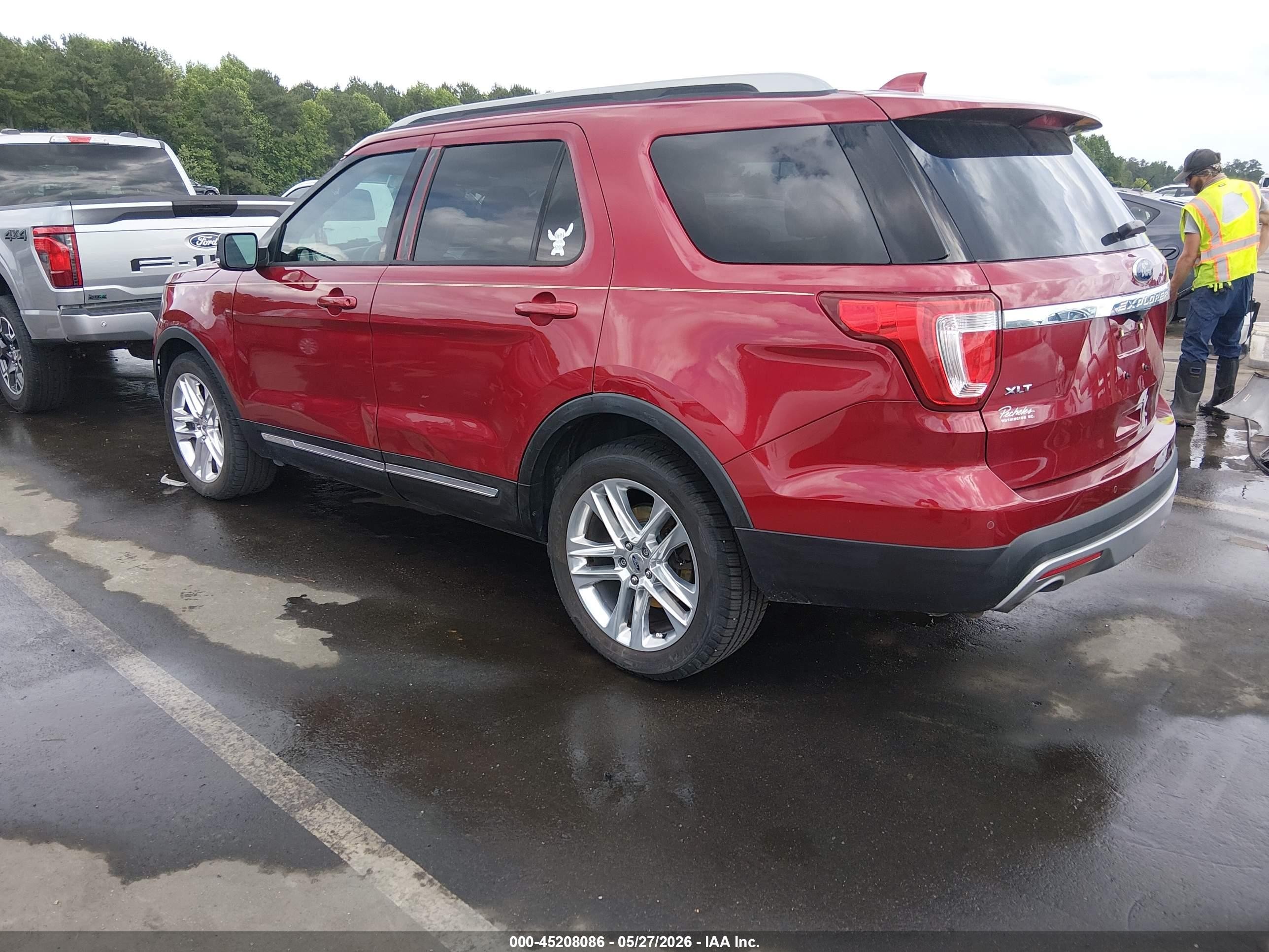 2017 Ford Explorer Xlt Red vin: 1FM5K7D86HGA84364