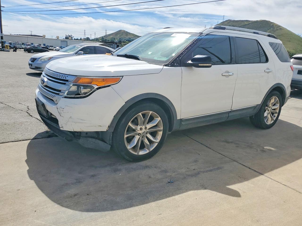 2013 Ford Explorer Xlt White vin: 1FM5K7D87DGA84237
