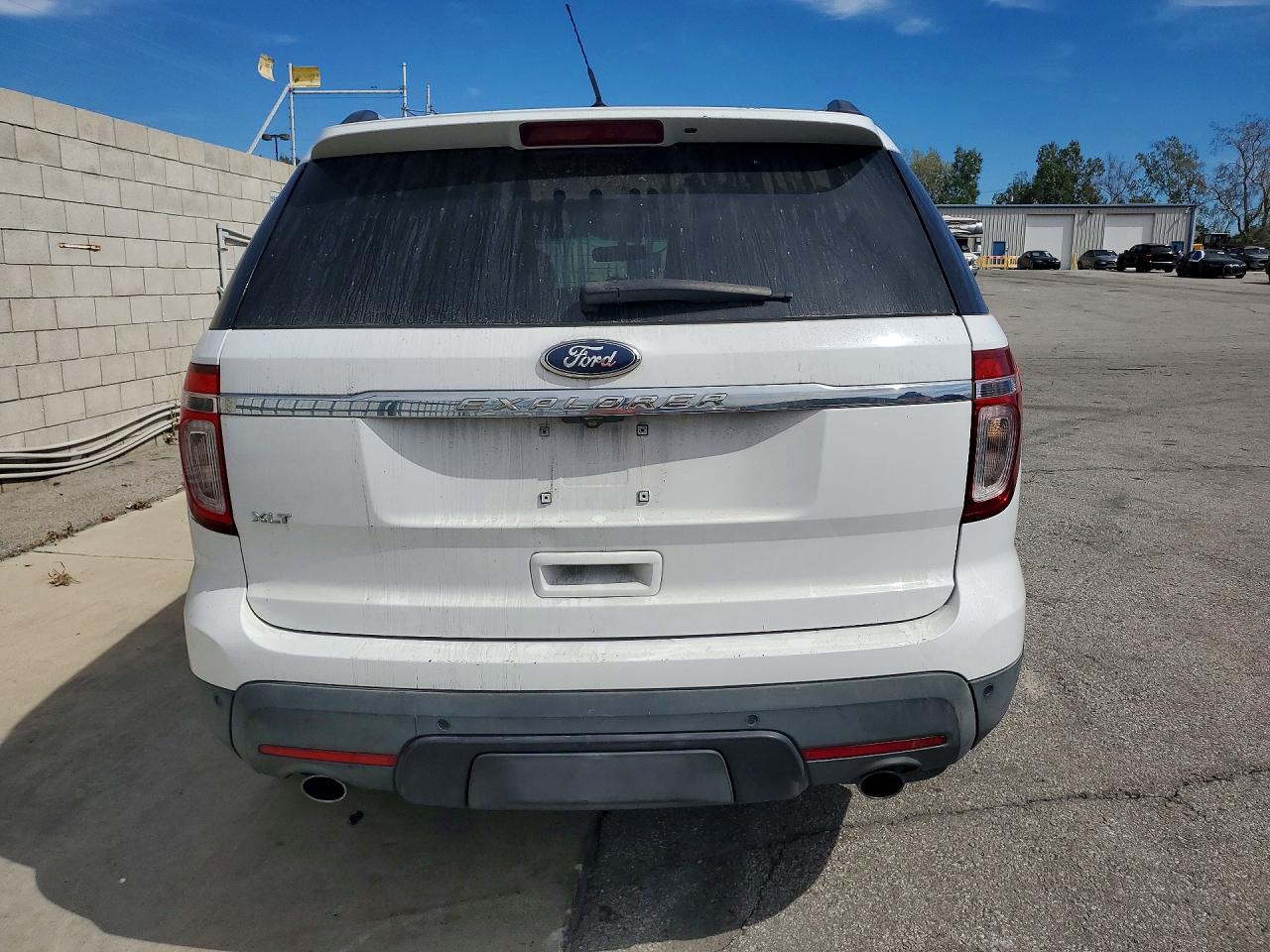 2013 Ford Explorer Xlt White vin: 1FM5K7D87DGA84237