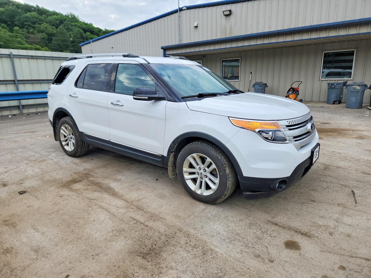 2013 Ford Explorer Xlt White vin: 1FM5K7D87DGB82538