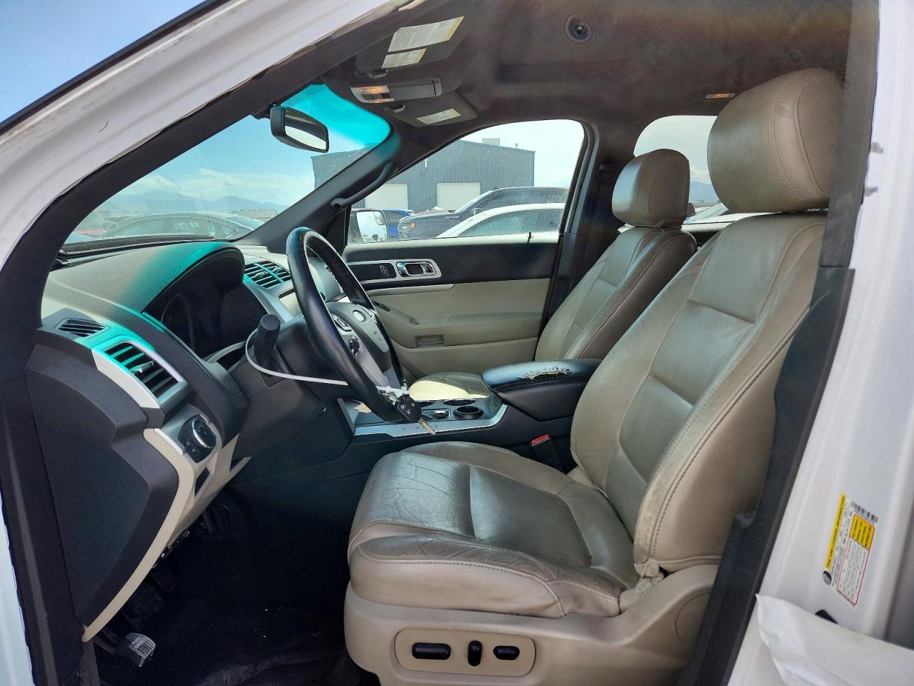 2013 Ford Explorer Xlt White vin: 1FM5K7D87DGC70750