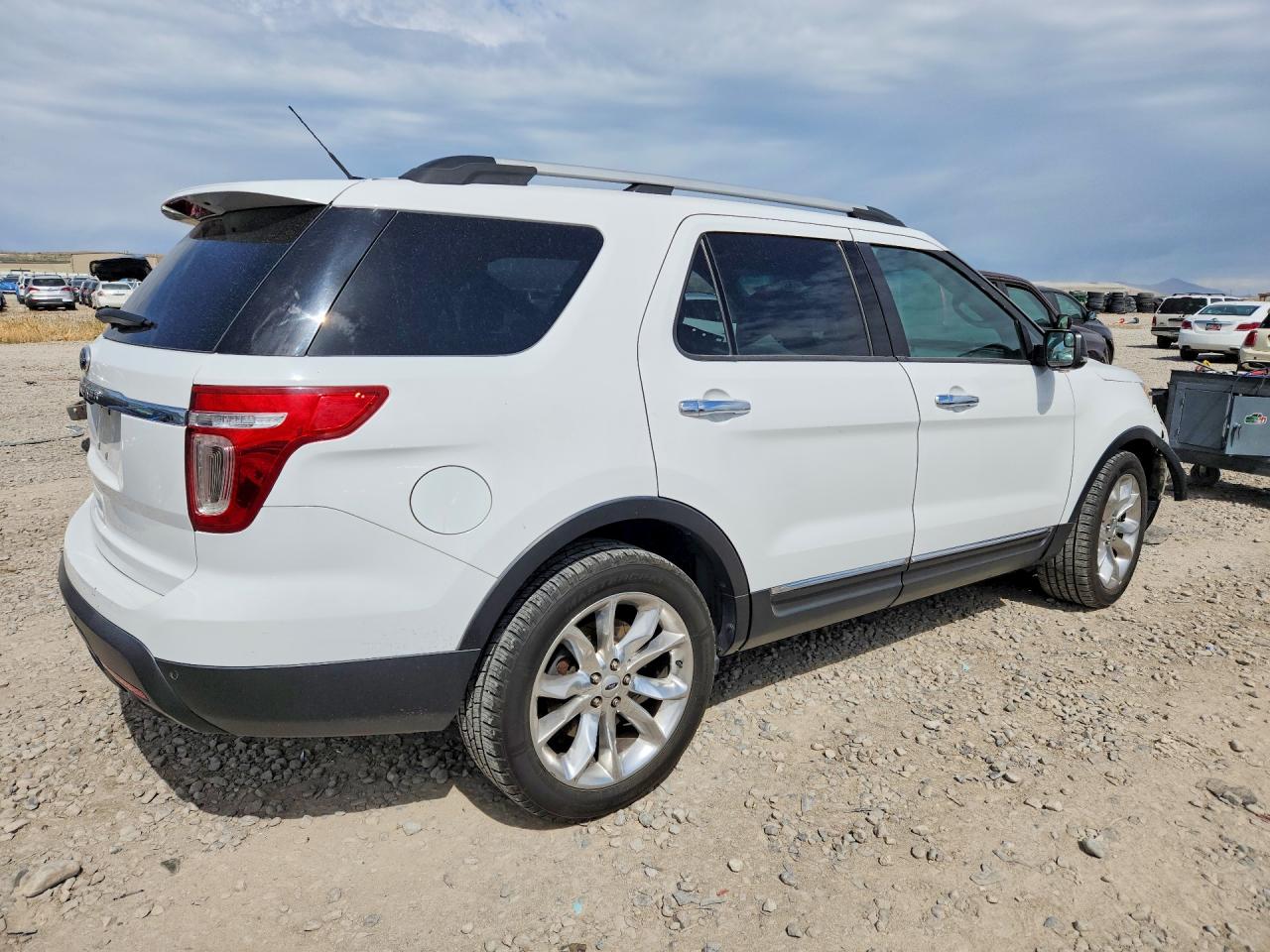 2013 Ford Explorer Xlt White vin: 1FM5K7D87DGC70750