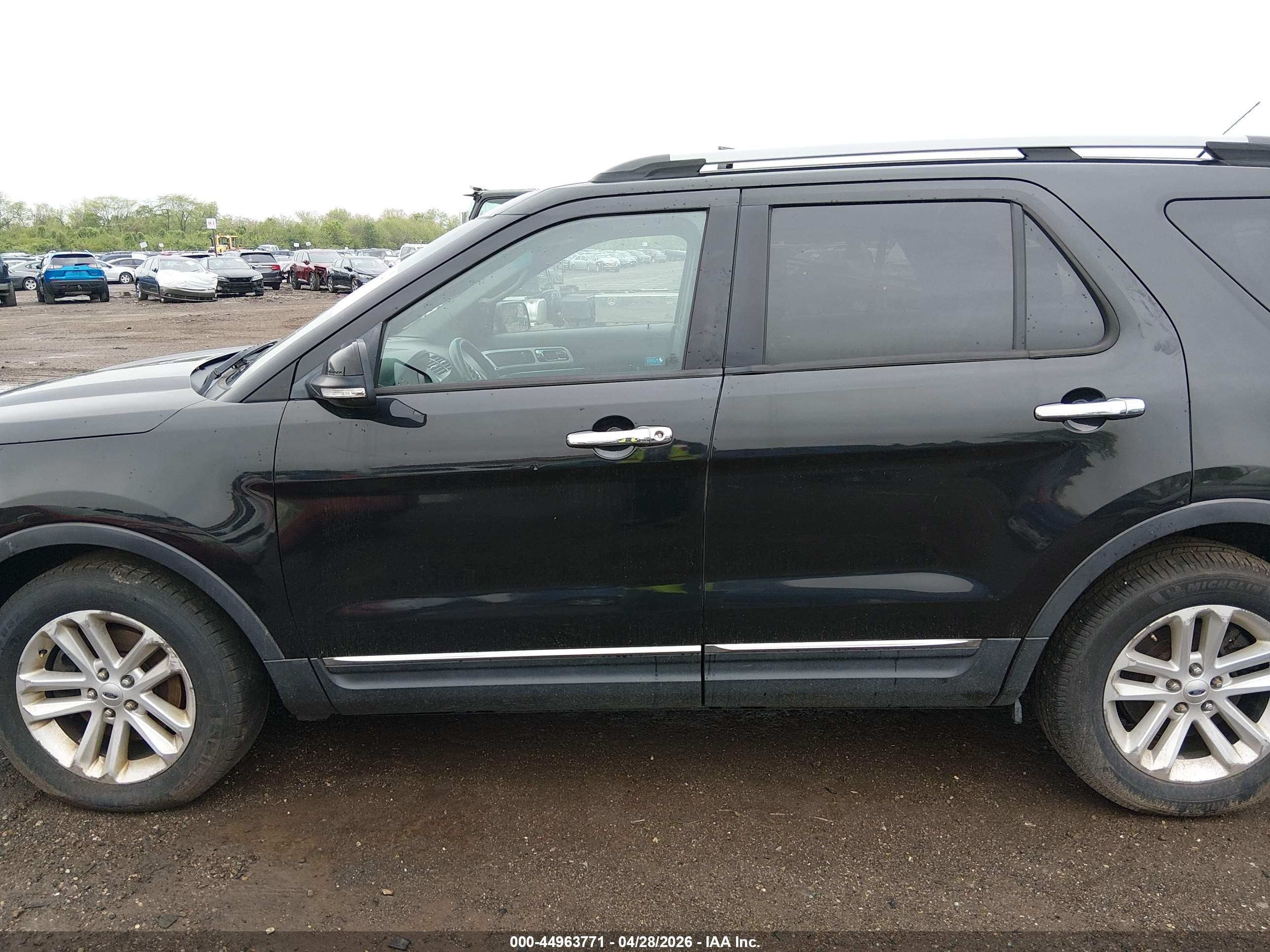 2014 Ford Explorer Xlt Black vin: 1FM5K7D87EGA21964