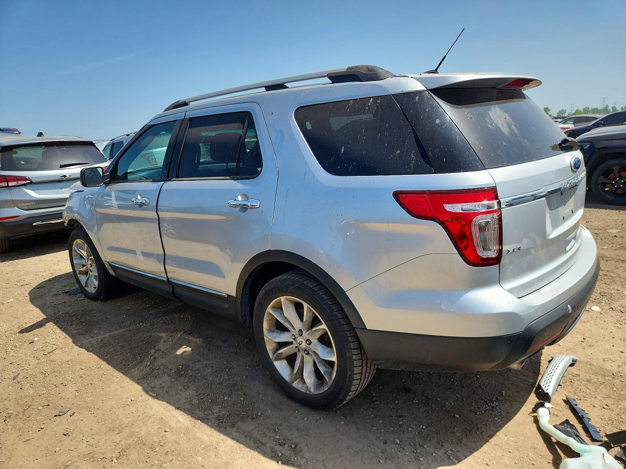 2015 Ford Explorer Xlt Серебряный vin: 1FM5K7D87FGB65516