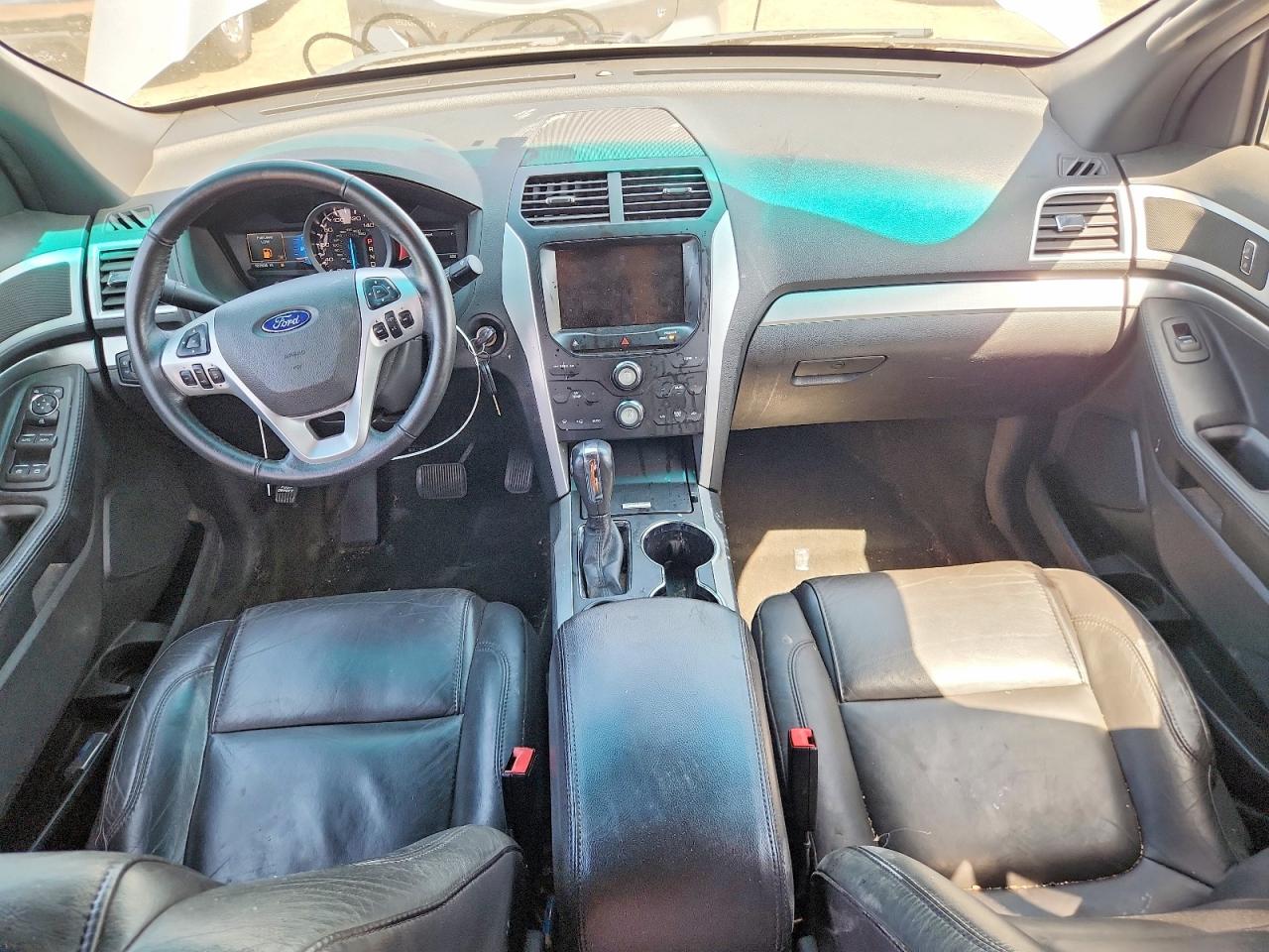 2015 Ford Explorer Xlt Серебряный vin: 1FM5K7D87FGB65516