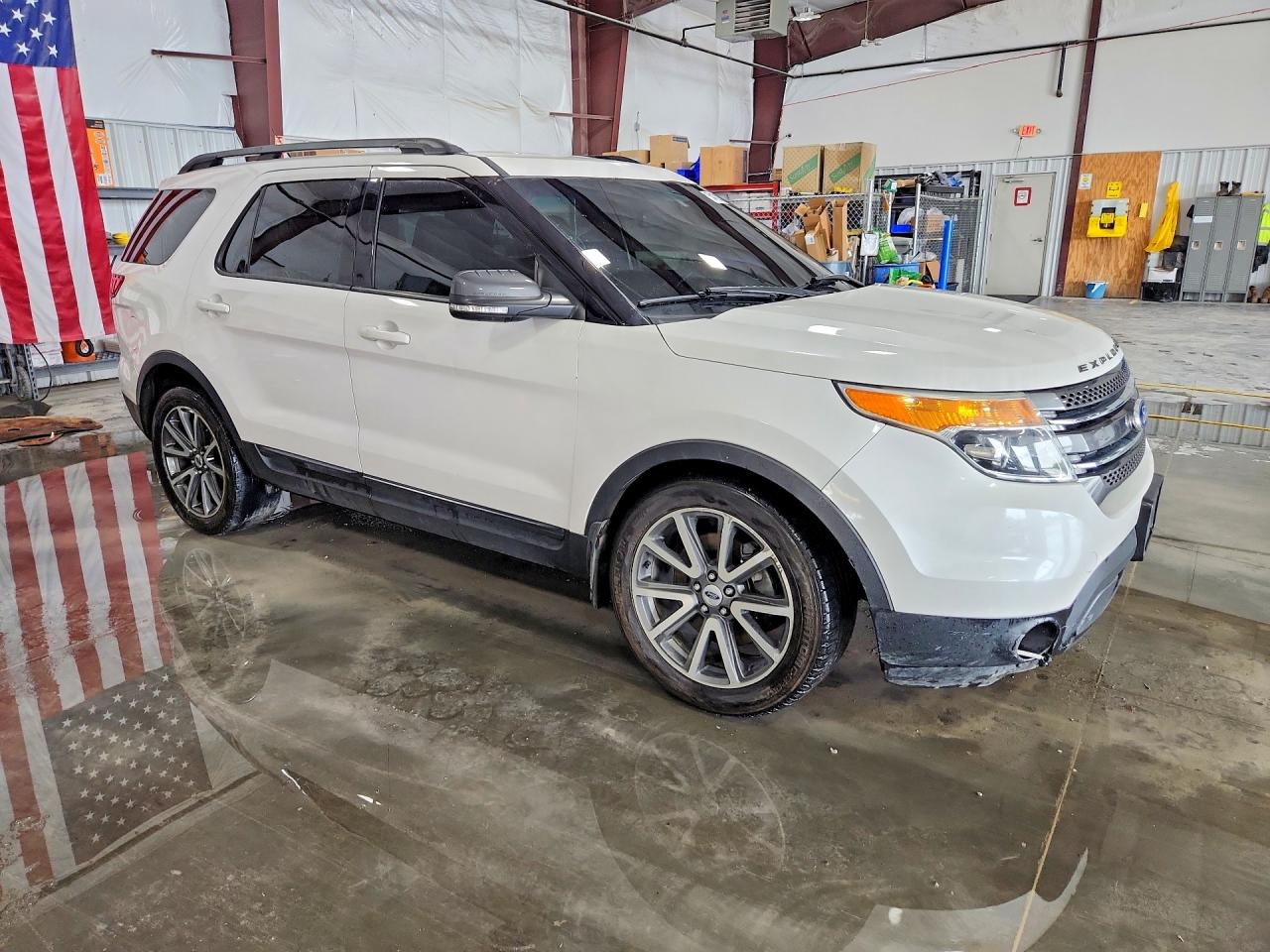 2015 Ford Explorer Xlt White vin: 1FM5K7D87FGC13001
