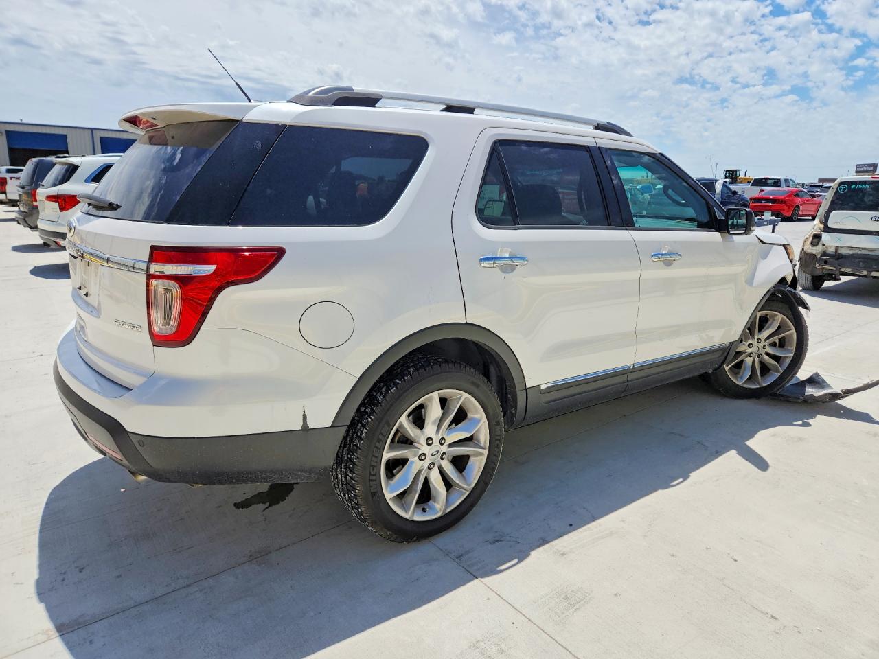 2015 Ford Explorer Xlt White vin: 1FM5K7D87FGC37296