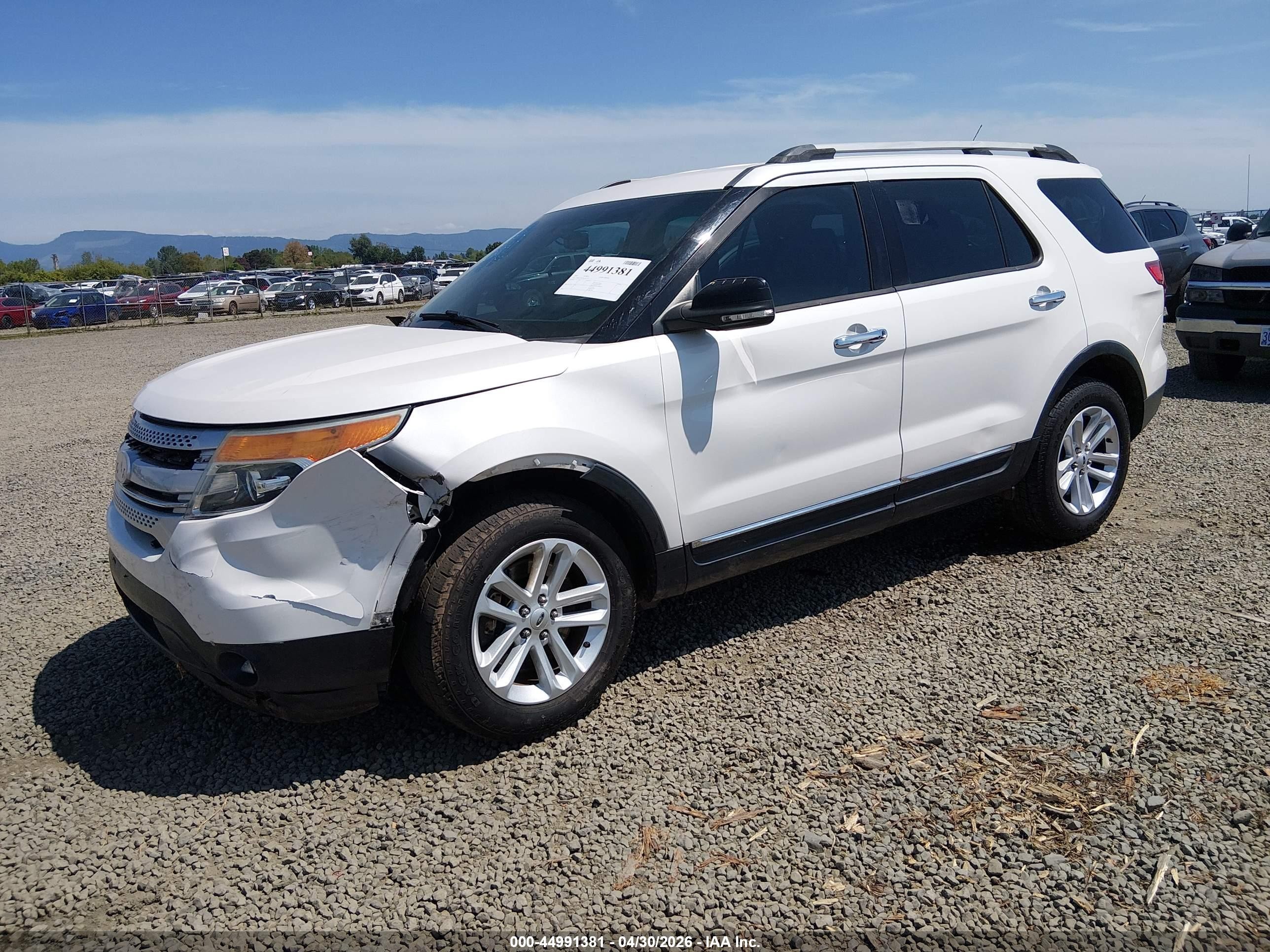 2015 Ford Explorer Xlt White vin: 1FM5K7D87FGC39775