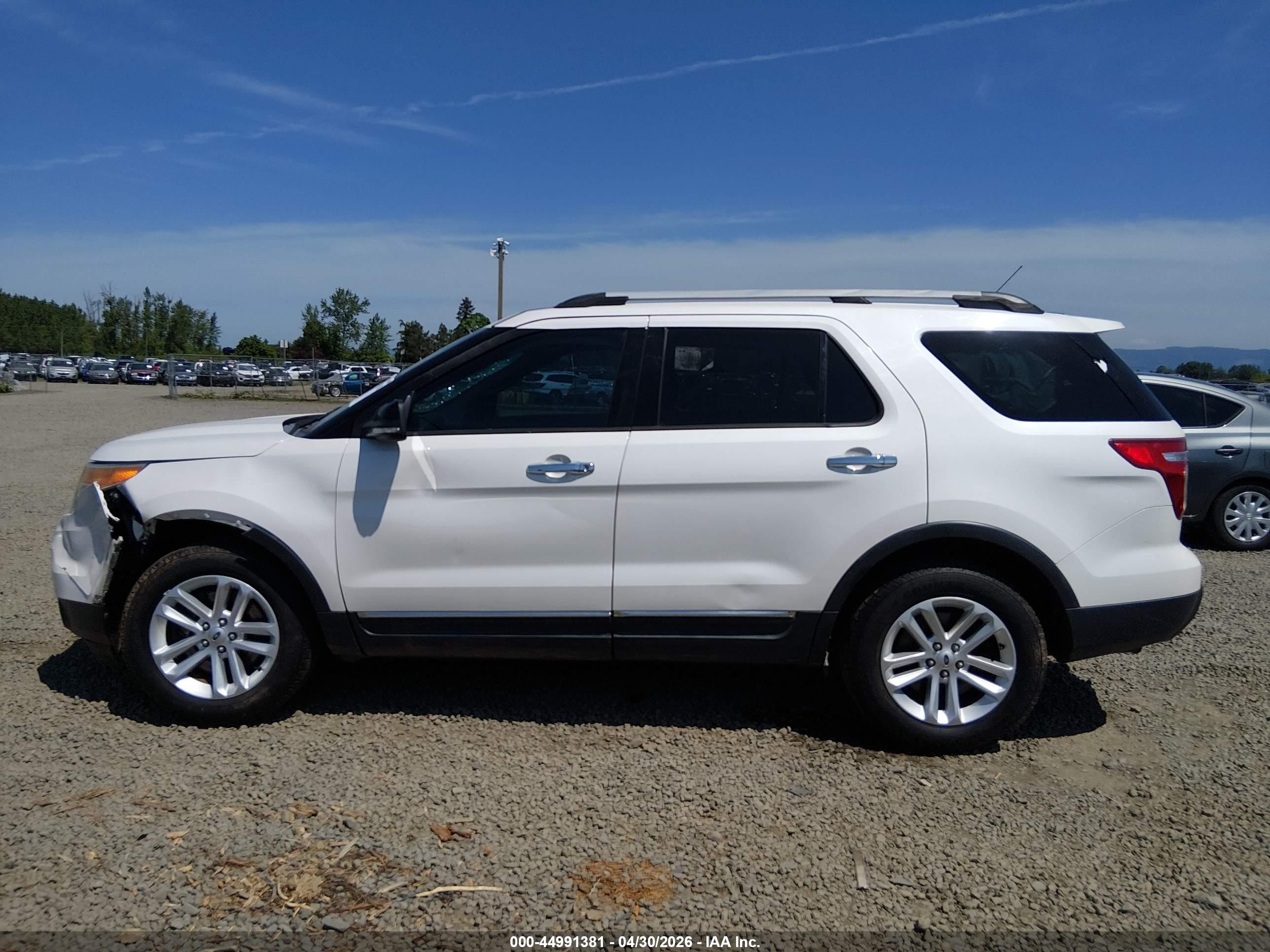 2015 Ford Explorer Xlt White vin: 1FM5K7D87FGC39775