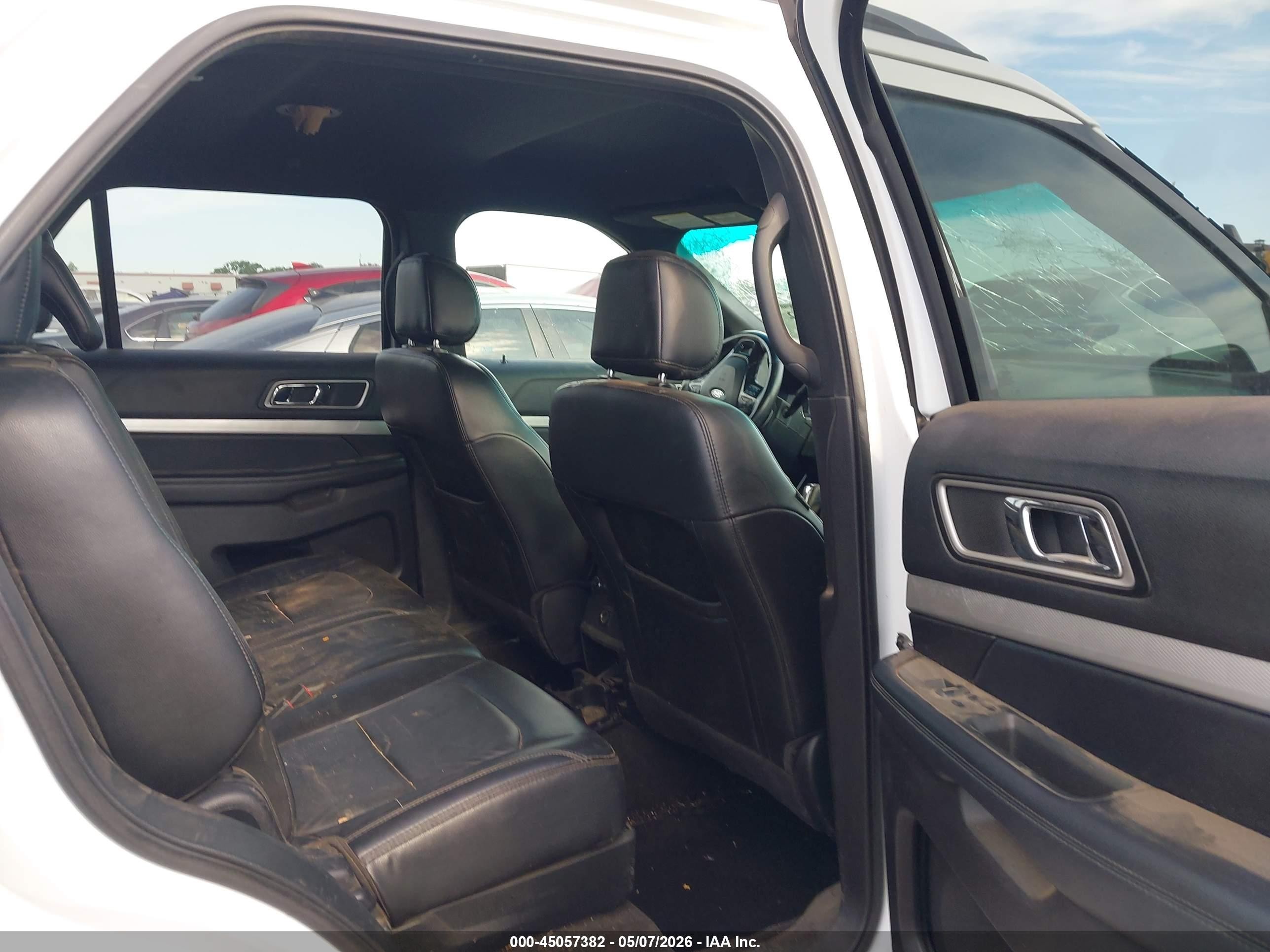 2017 Ford Explorer Xlt White vin: 1FM5K7D87HGA91081