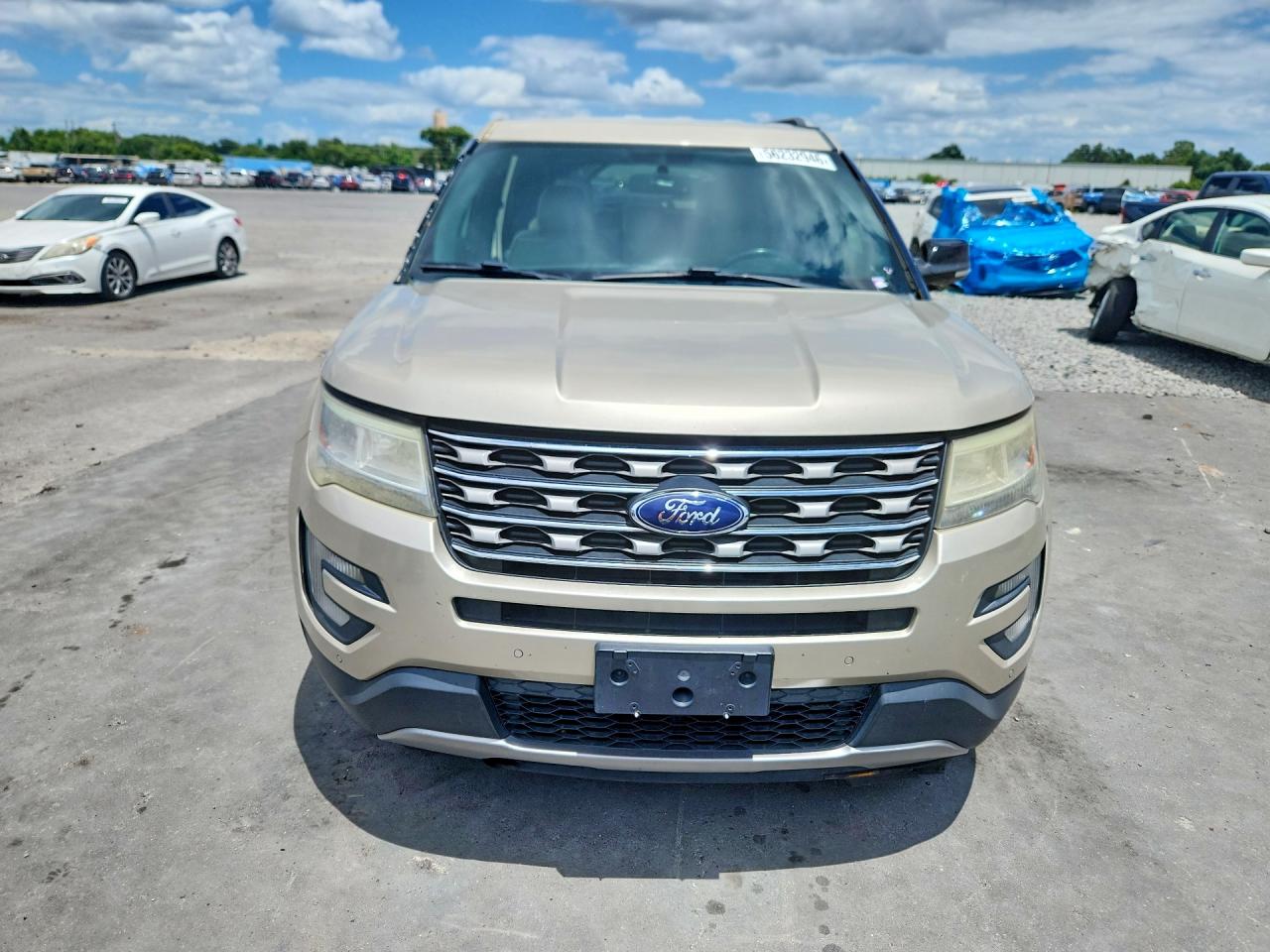 2017 Ford Explorer Xlt Золотой vin: 1FM5K7D87HGC18458