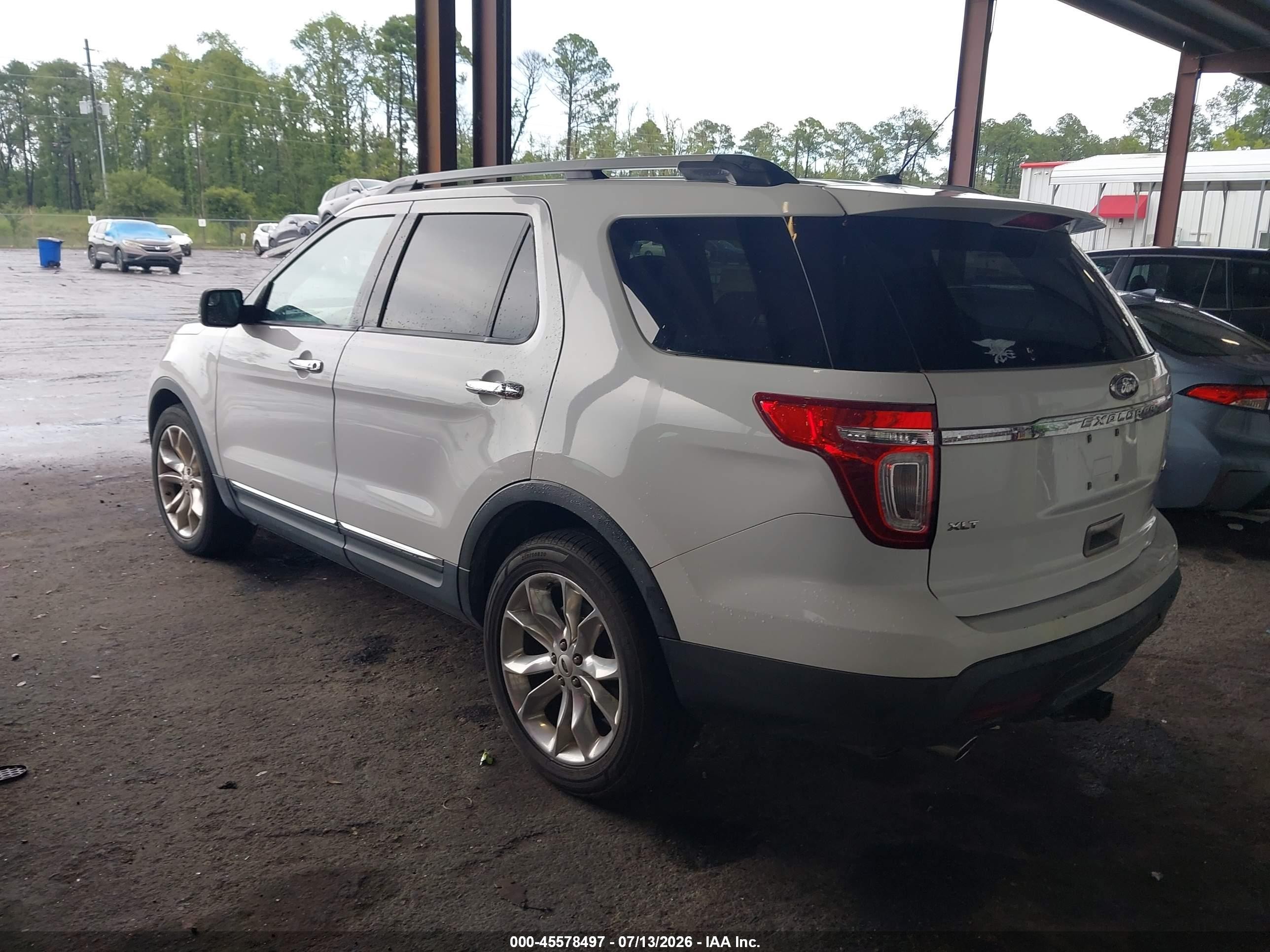 2013 Ford Explorer Xlt White vin: 1FM5K7D88DGC10864