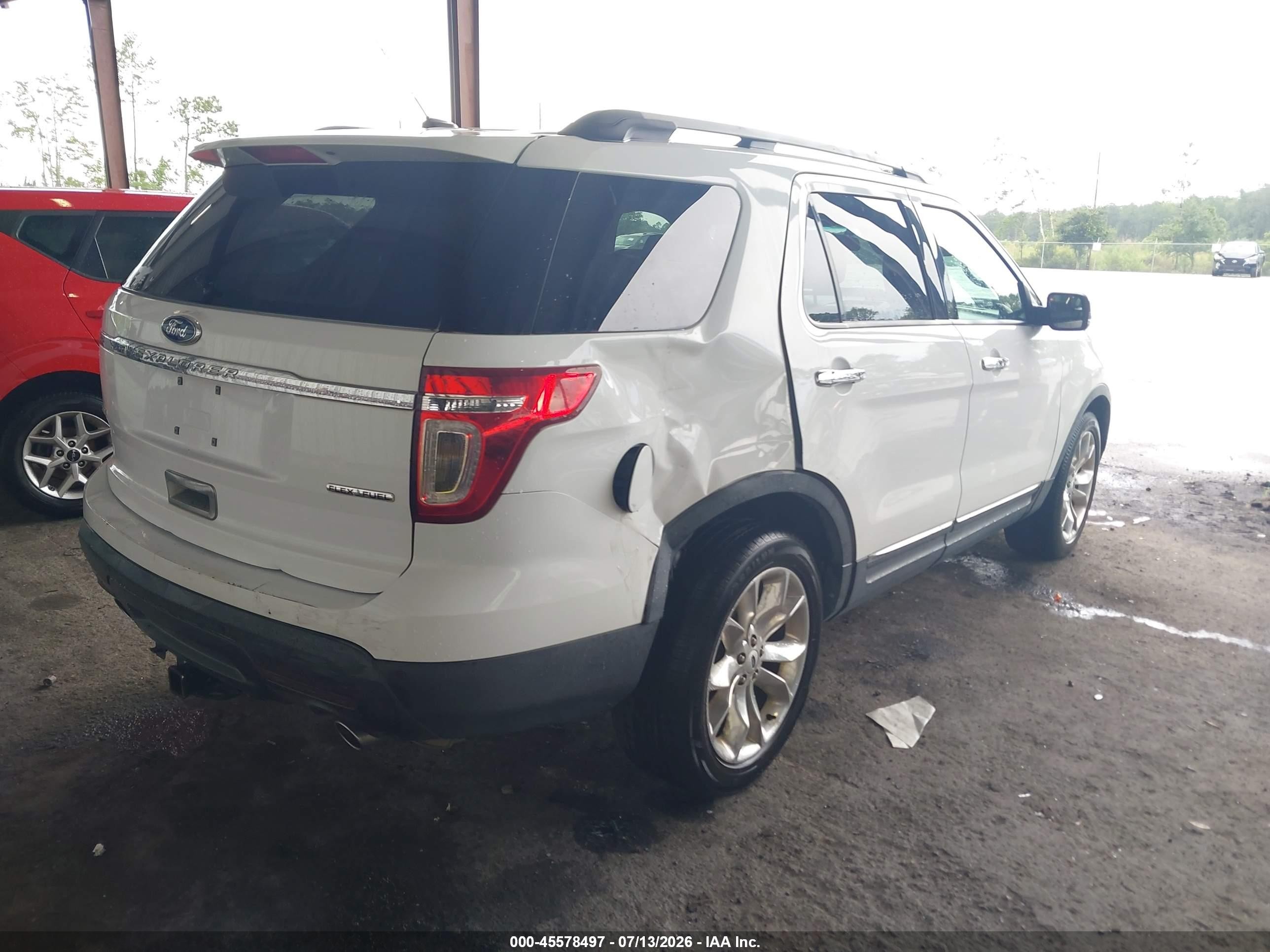 2013 Ford Explorer Xlt White vin: 1FM5K7D88DGC10864