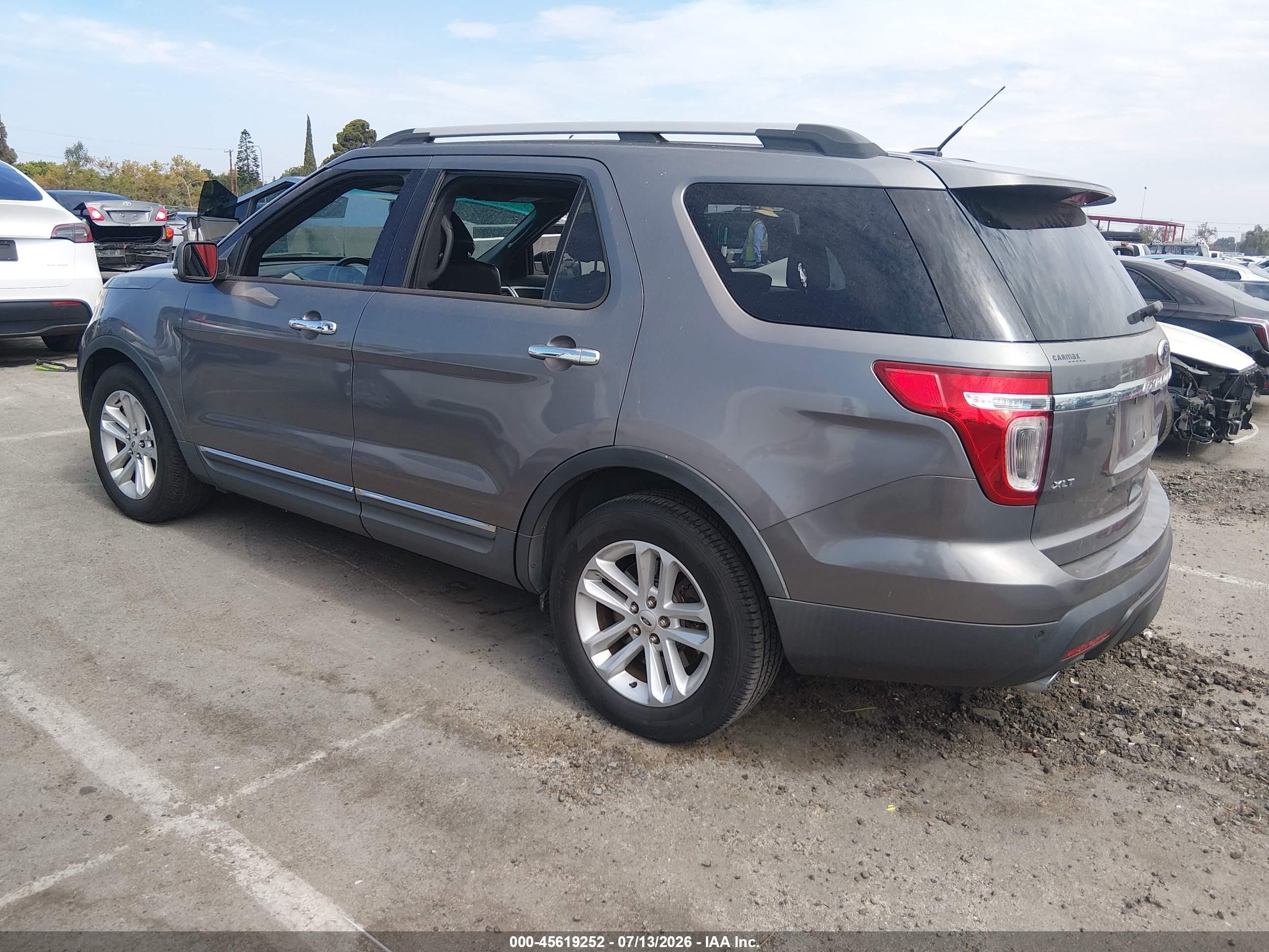 2013 Ford Explorer Xlt Gray vin: 1FM5K7D88DGC91011