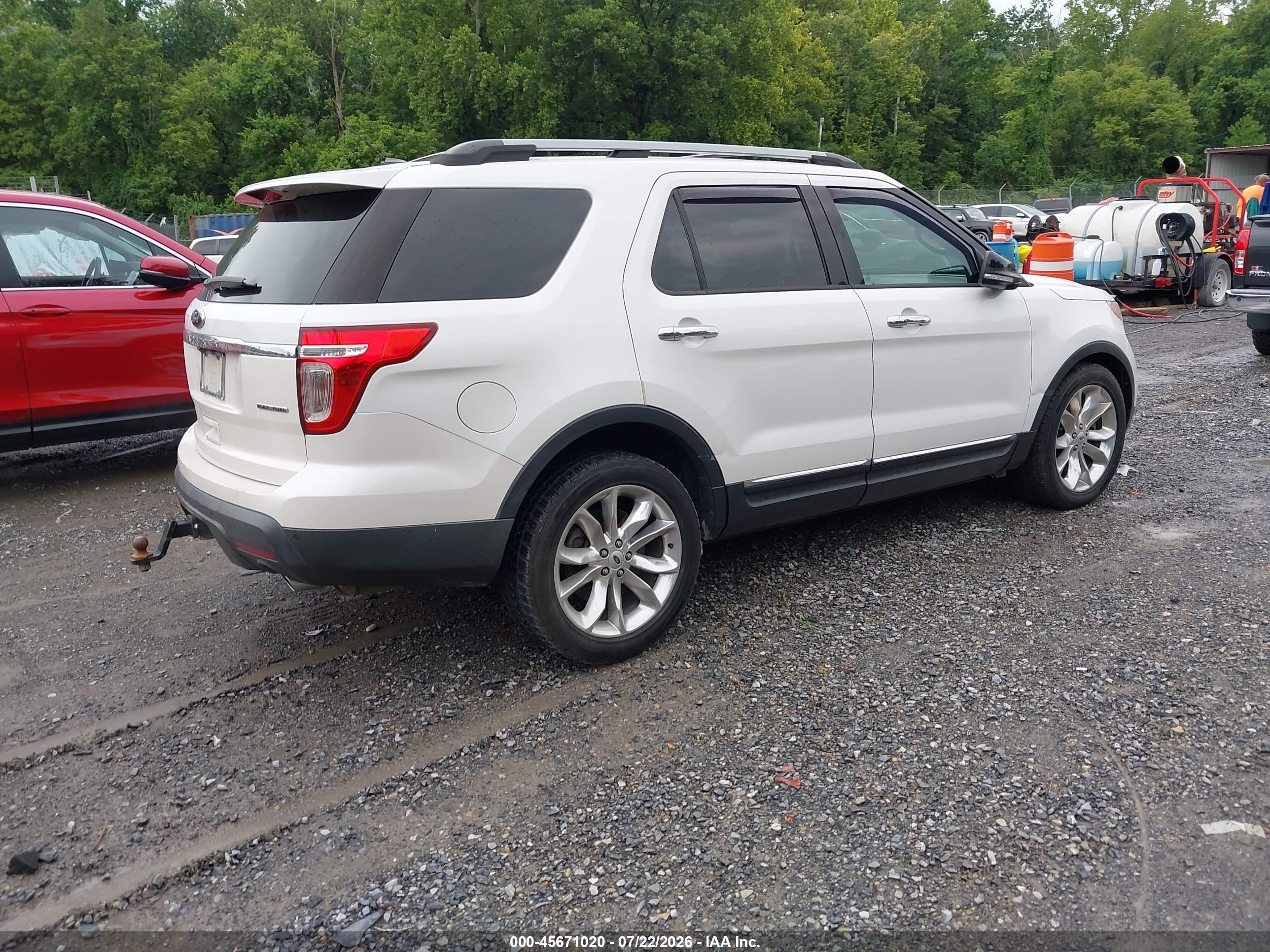 2014 Ford Explorer Xlt White vin: 1FM5K7D88EGA17003