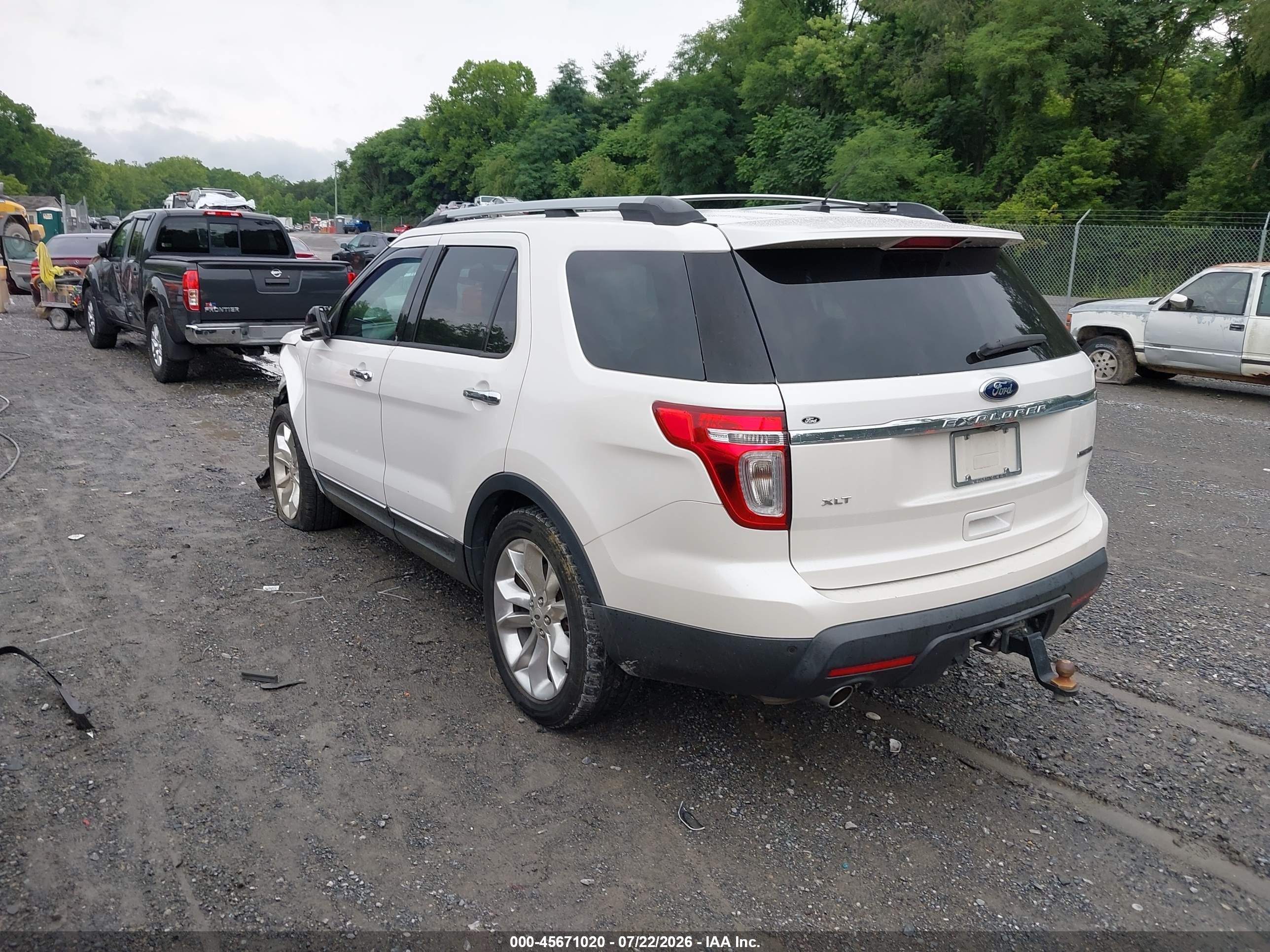 2014 Ford Explorer Xlt White vin: 1FM5K7D88EGA17003