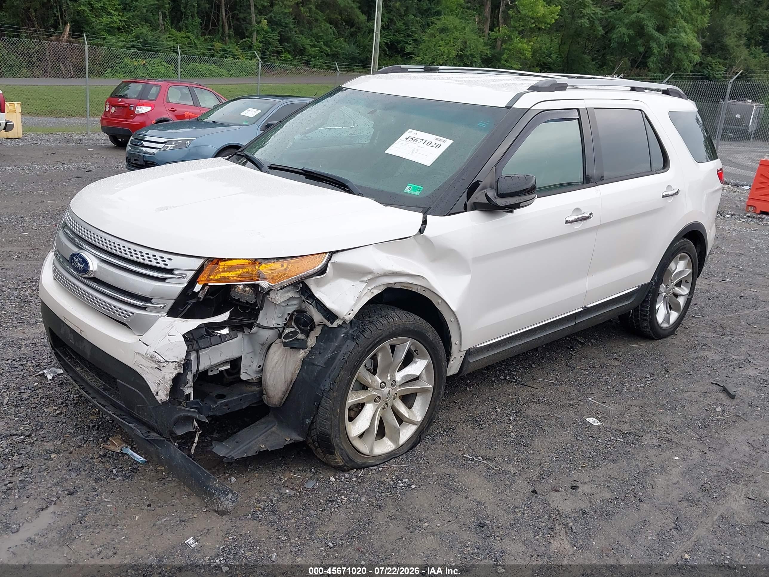 2014 Ford Explorer Xlt White vin: 1FM5K7D88EGA17003