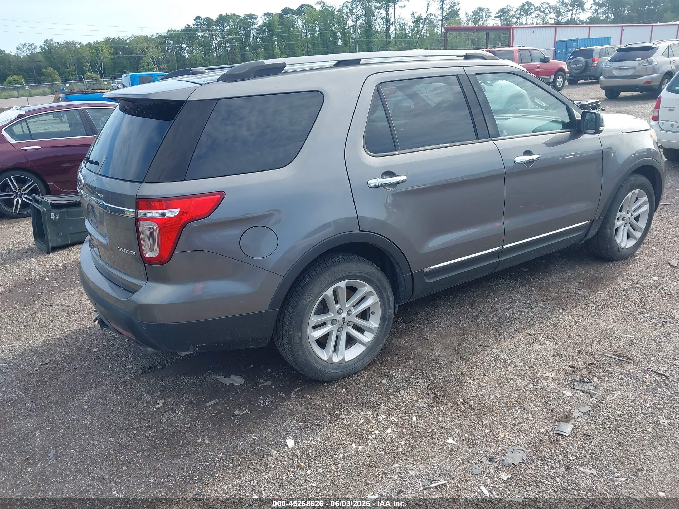 2014 Ford Explorer Xlt Серый vin: 1FM5K7D88EGB33348