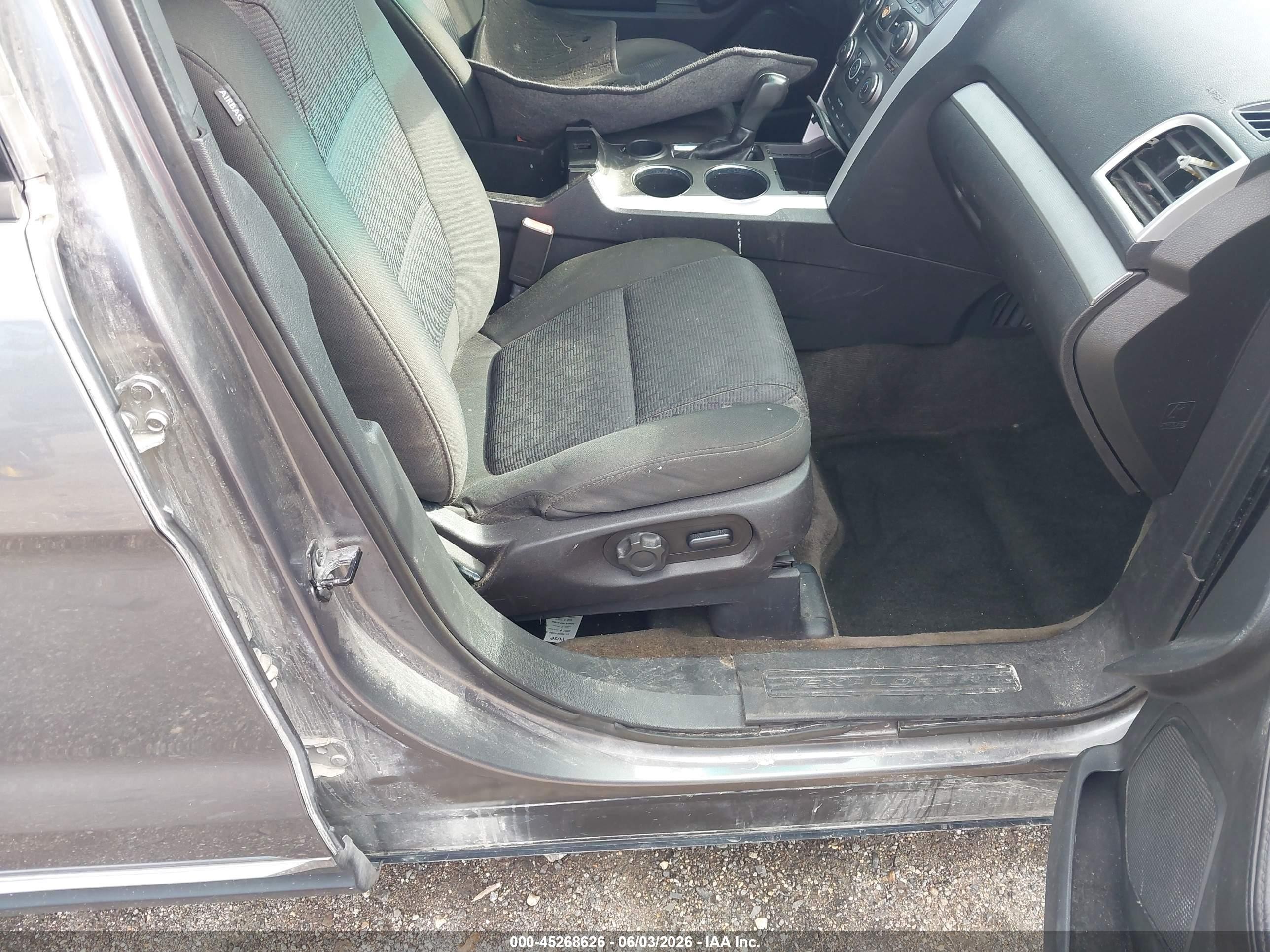 2014 Ford Explorer Xlt Серый vin: 1FM5K7D88EGB33348