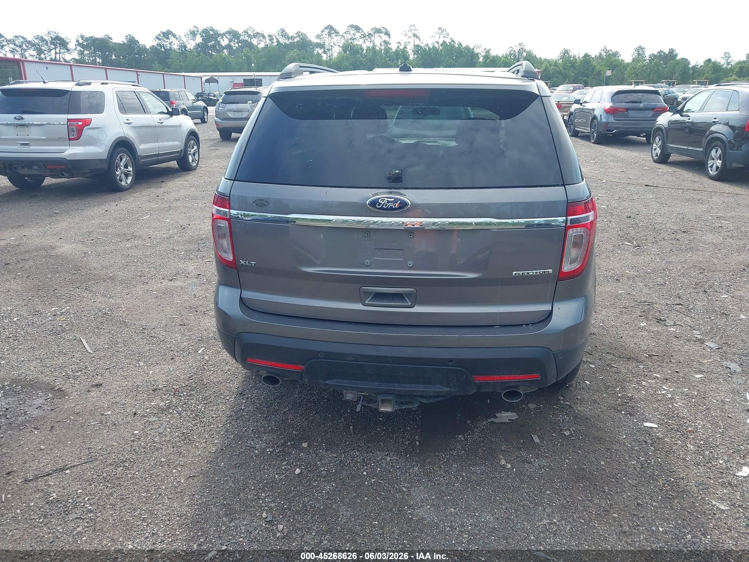 2014 Ford Explorer Xlt Серый vin: 1FM5K7D88EGB33348