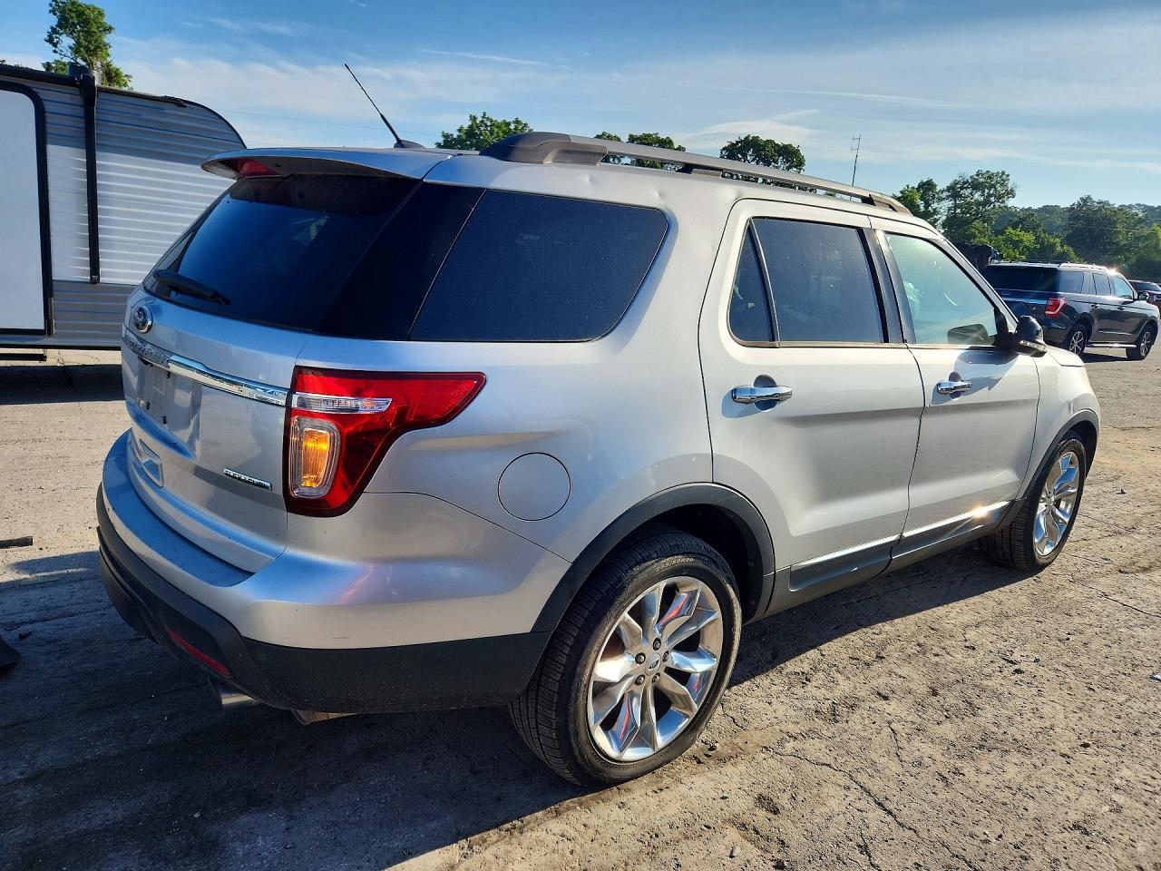 2015 Ford Explorer Xlt Silver vin: 1FM5K7D88FGA27094