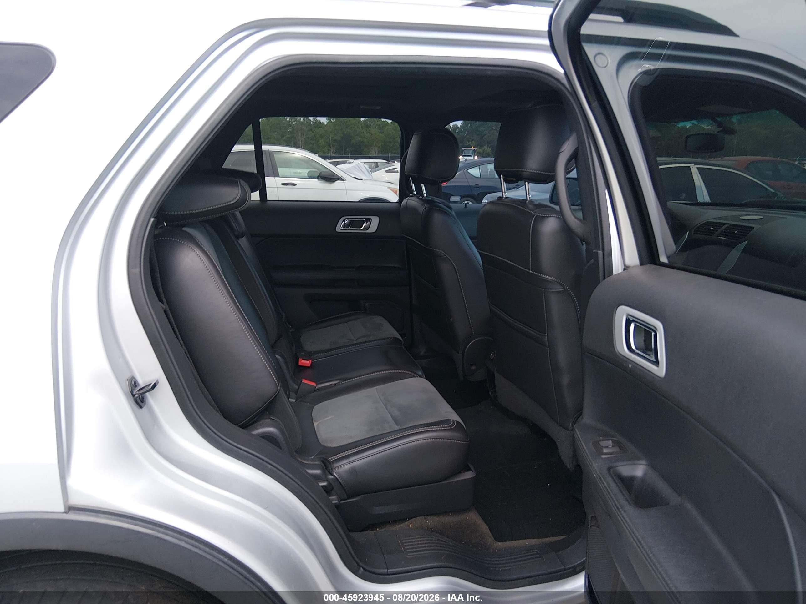 2015 Ford Explorer Xlt Silver vin: 1FM5K7D88FGA31422