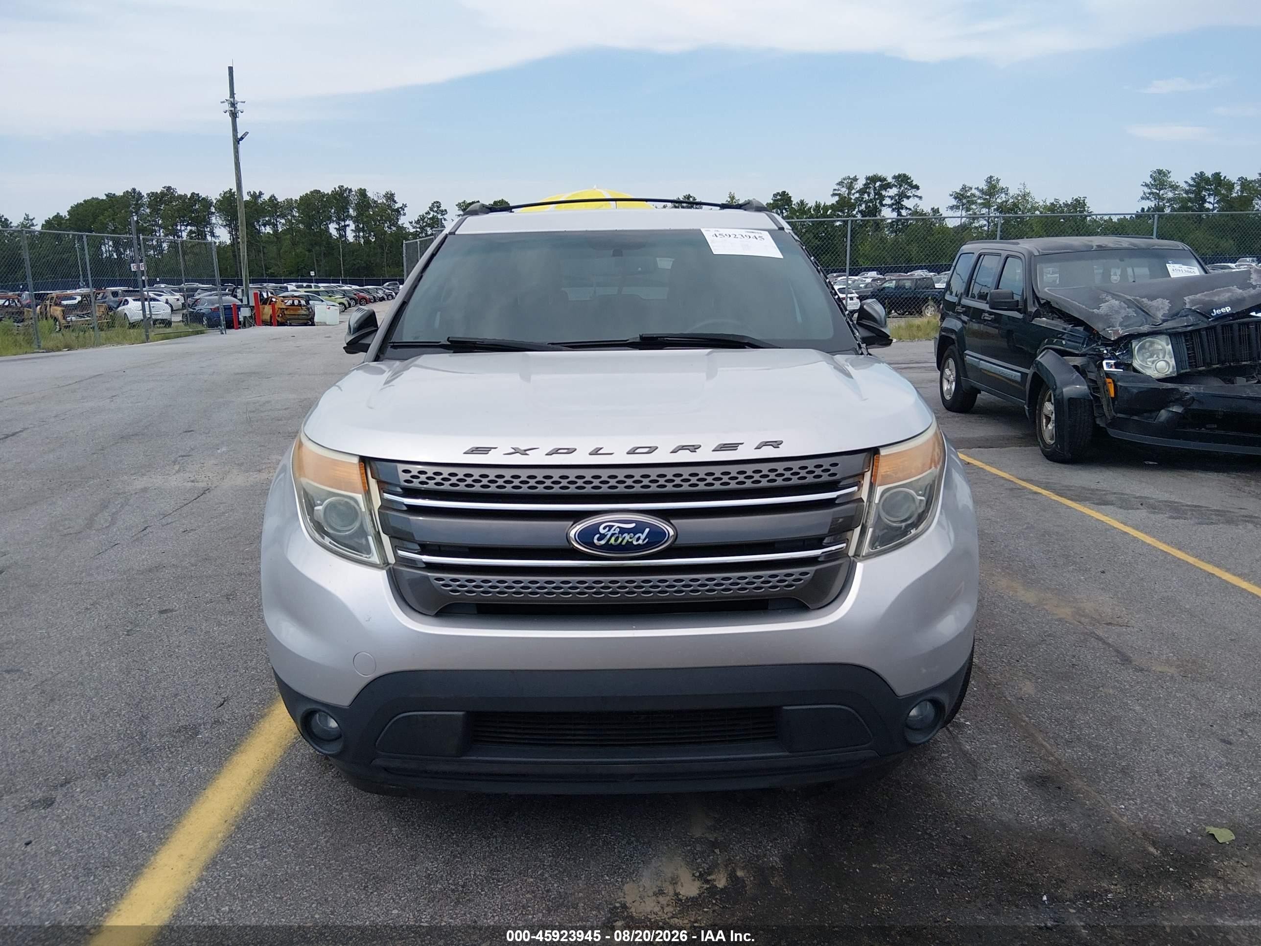 2015 Ford Explorer Xlt Silver vin: 1FM5K7D88FGA31422