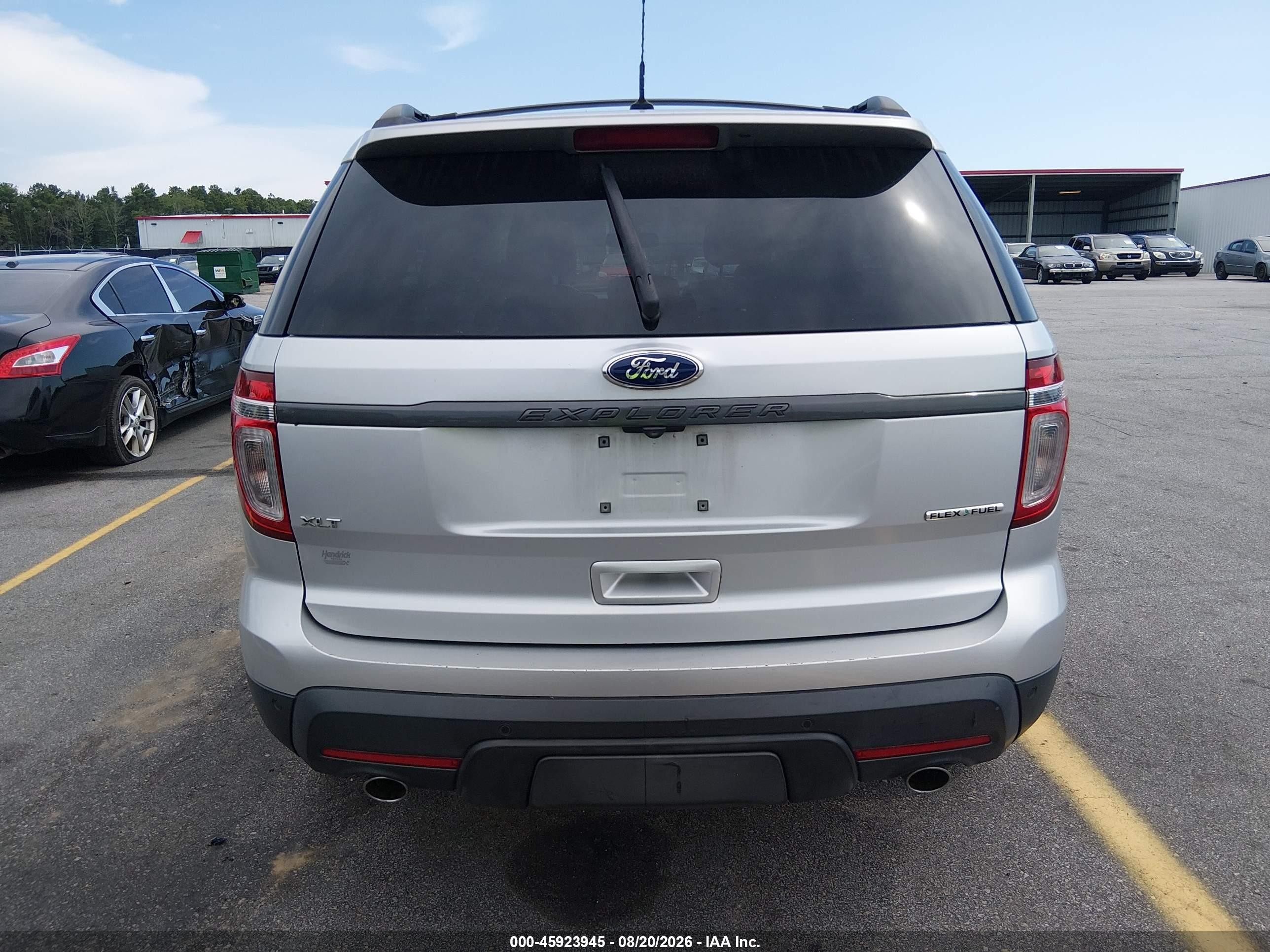 2015 Ford Explorer Xlt Silver vin: 1FM5K7D88FGA31422