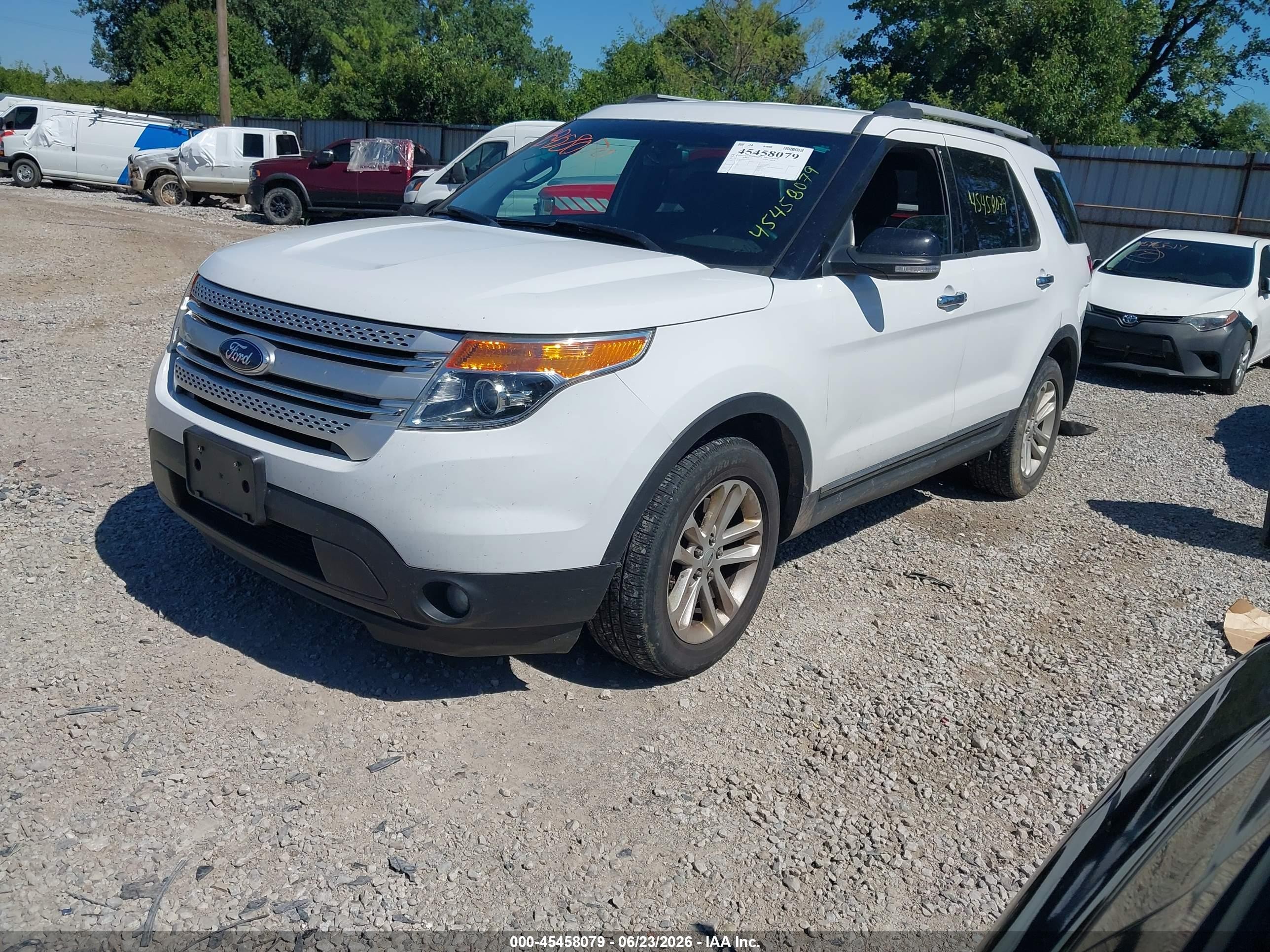 2015 Ford Explorer Xlt White vin: 1FM5K7D88FGA62881