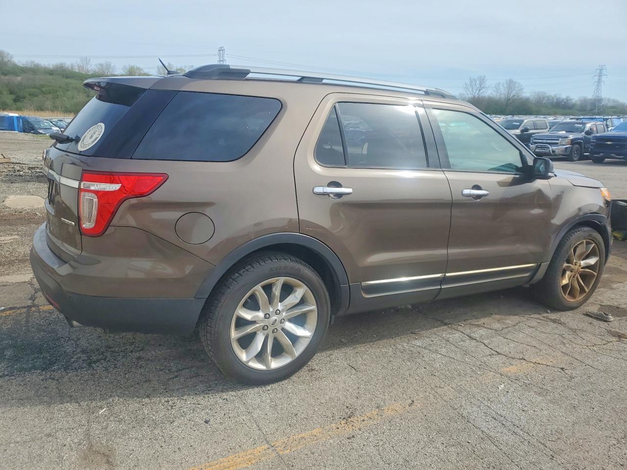 2015 Ford Explorer Xlt Коричневый vin: 1FM5K7D88FGA69104