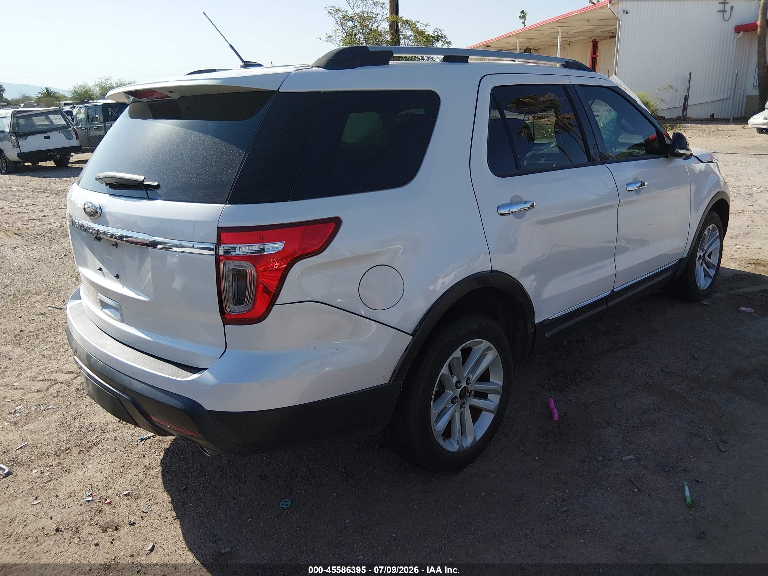 2015 Ford Explorer Xlt White vin: 1FM5K7D88FGC39865