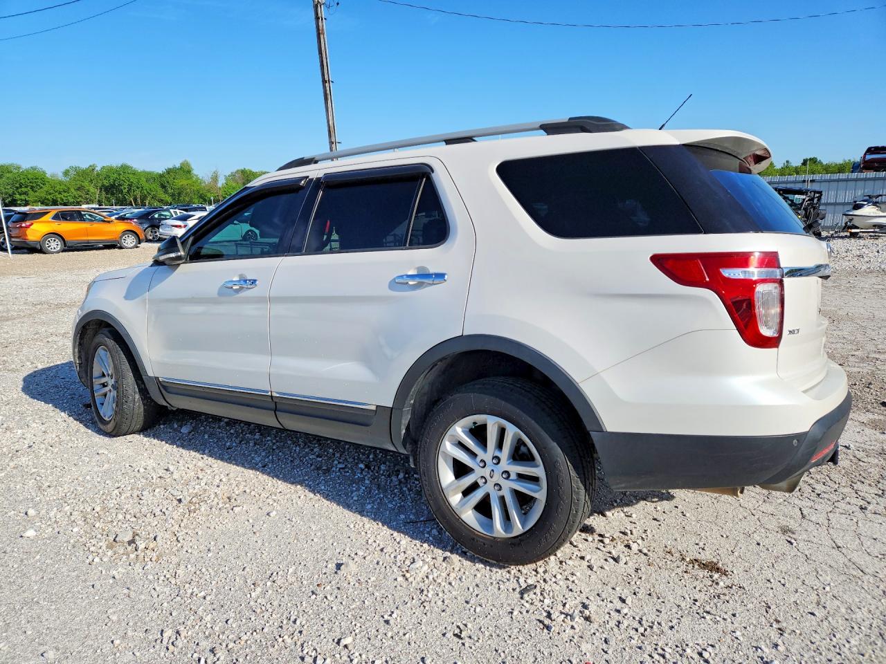 2013 Ford Explorer Xlt White vin: 1FM5K7D89DGA06543