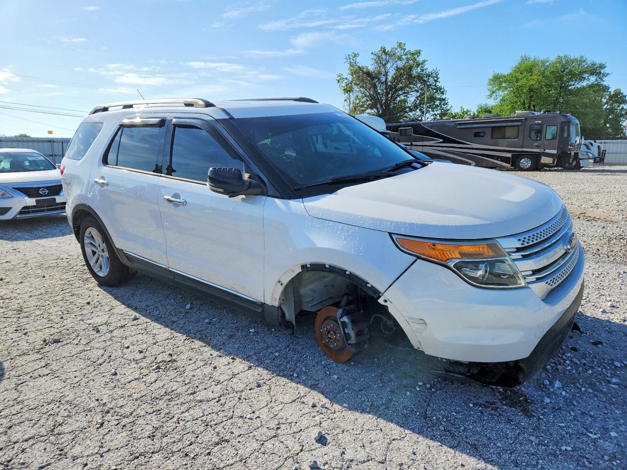 2013 Ford Explorer Xlt White vin: 1FM5K7D89DGA06543