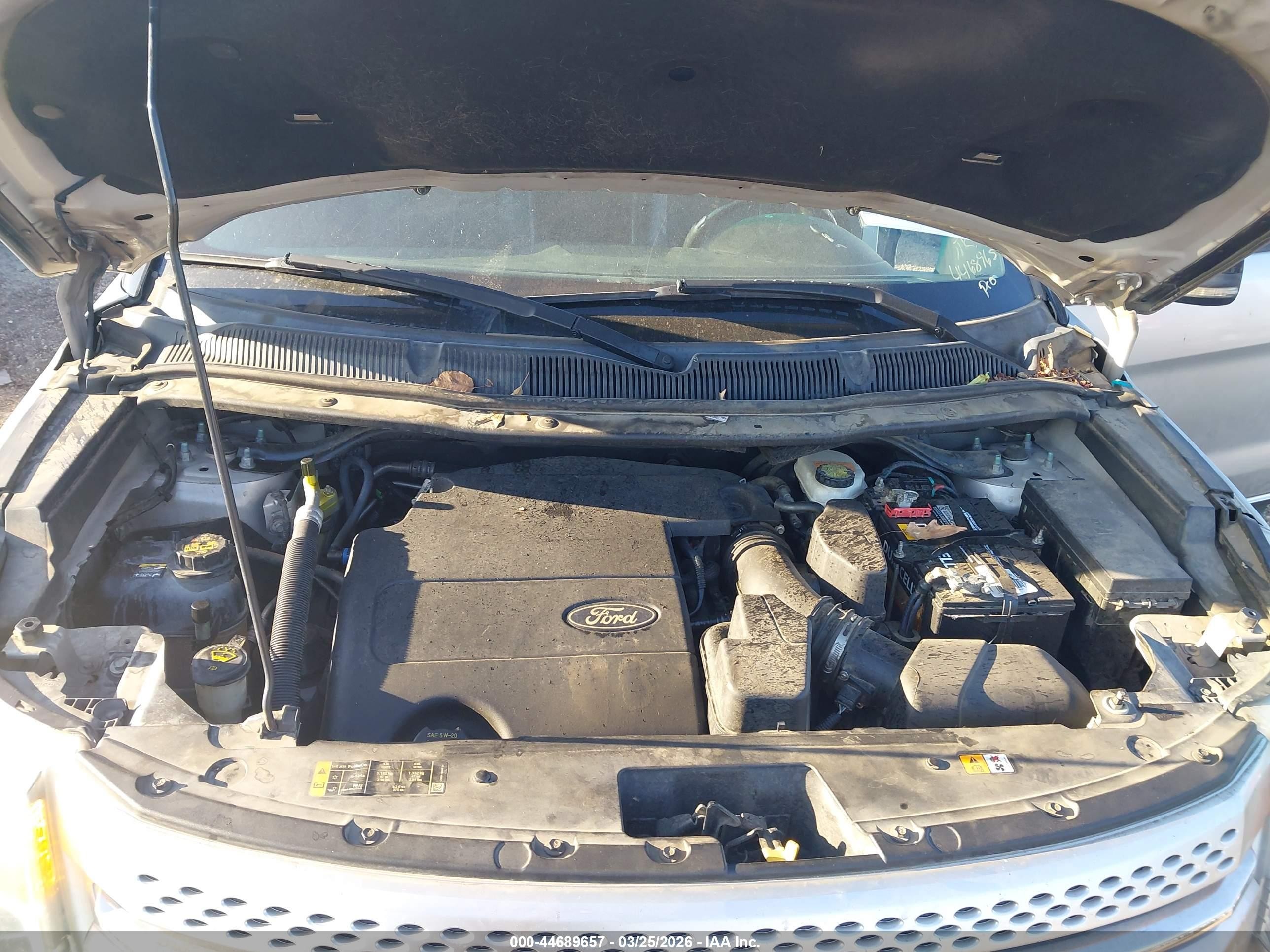 2013 Ford Explorer Xlt Серебряный vin: 1FM5K7D89DGA17235