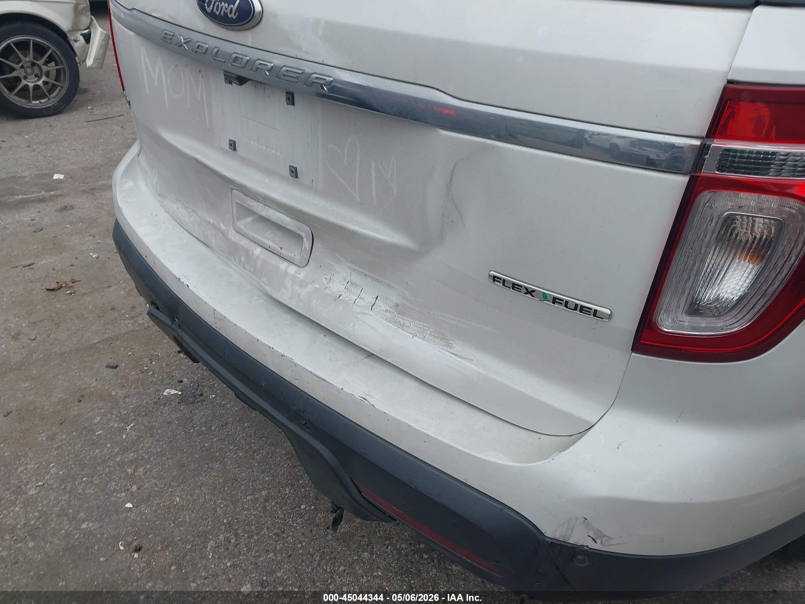 2013 Ford Explorer Xlt White vin: 1FM5K7D89DGA25609