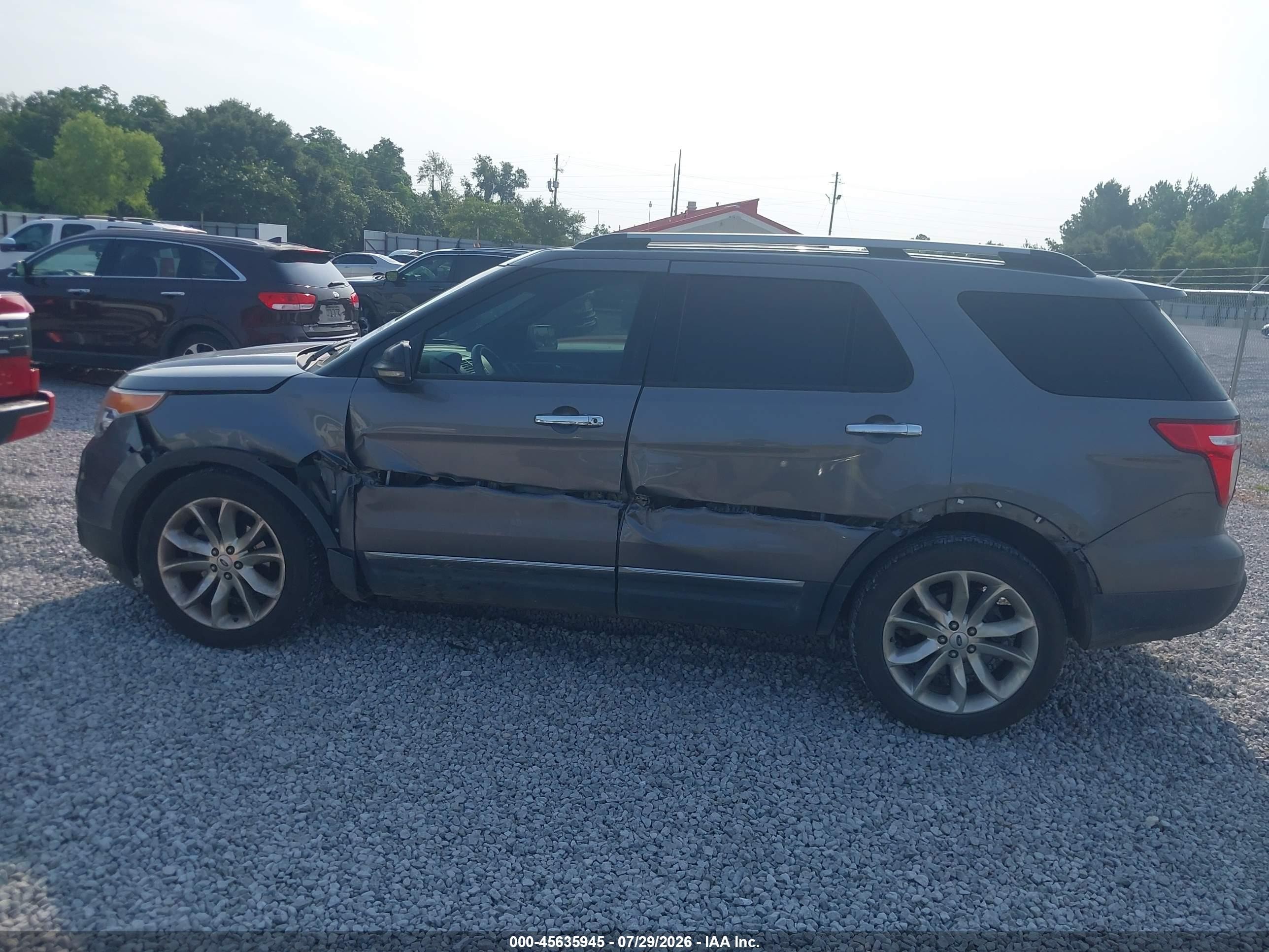 2013 Ford Explorer Xlt Серый vin: 1FM5K7D89DGA32950