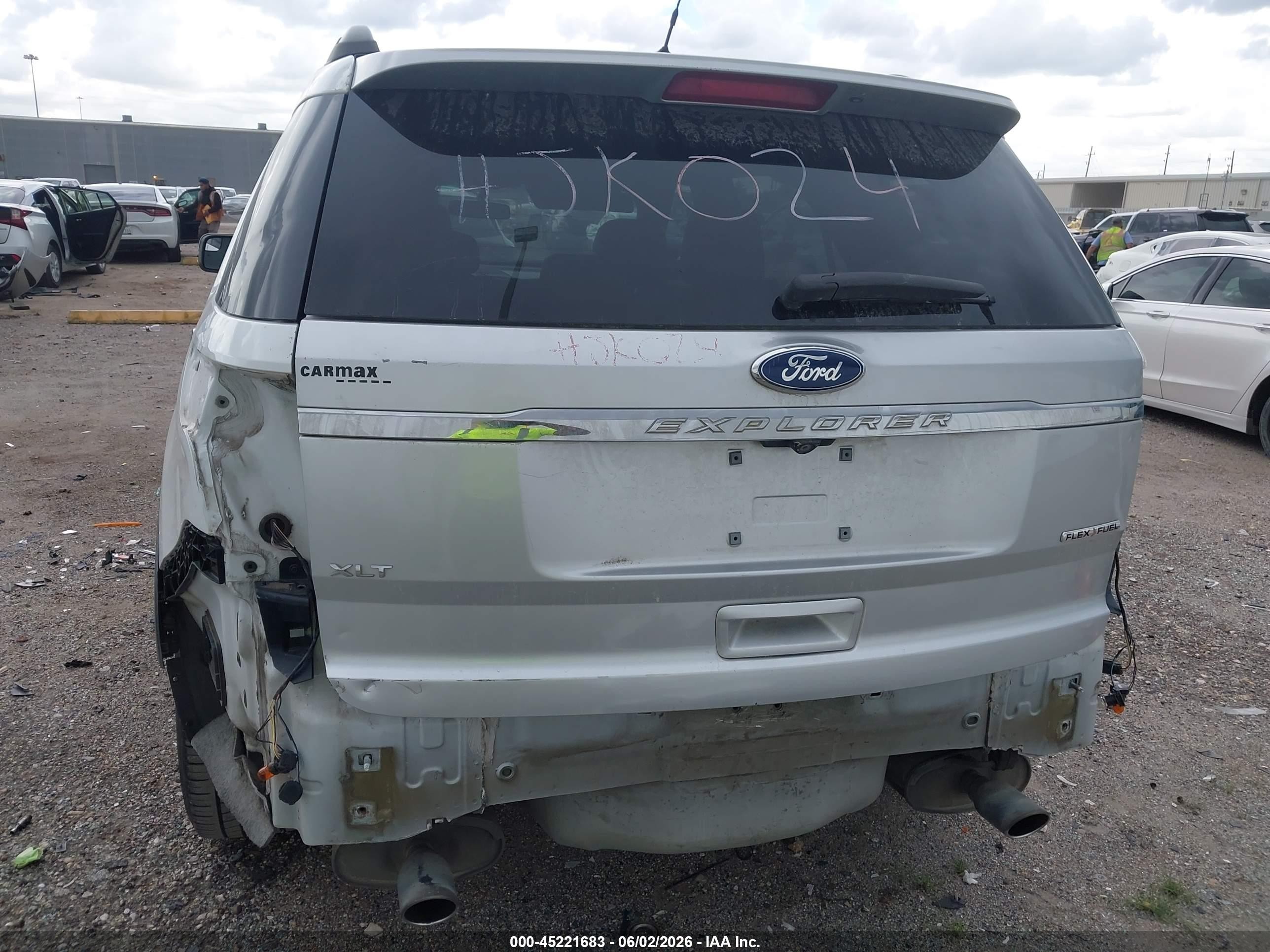 2013 Ford Explorer Xlt White vin: 1FM5K7D89DGA79413