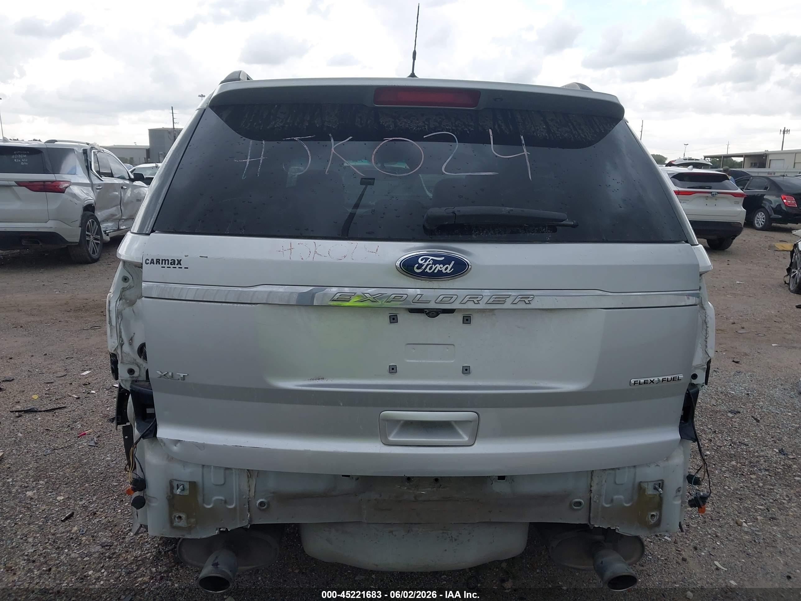 2013 Ford Explorer Xlt White vin: 1FM5K7D89DGA79413