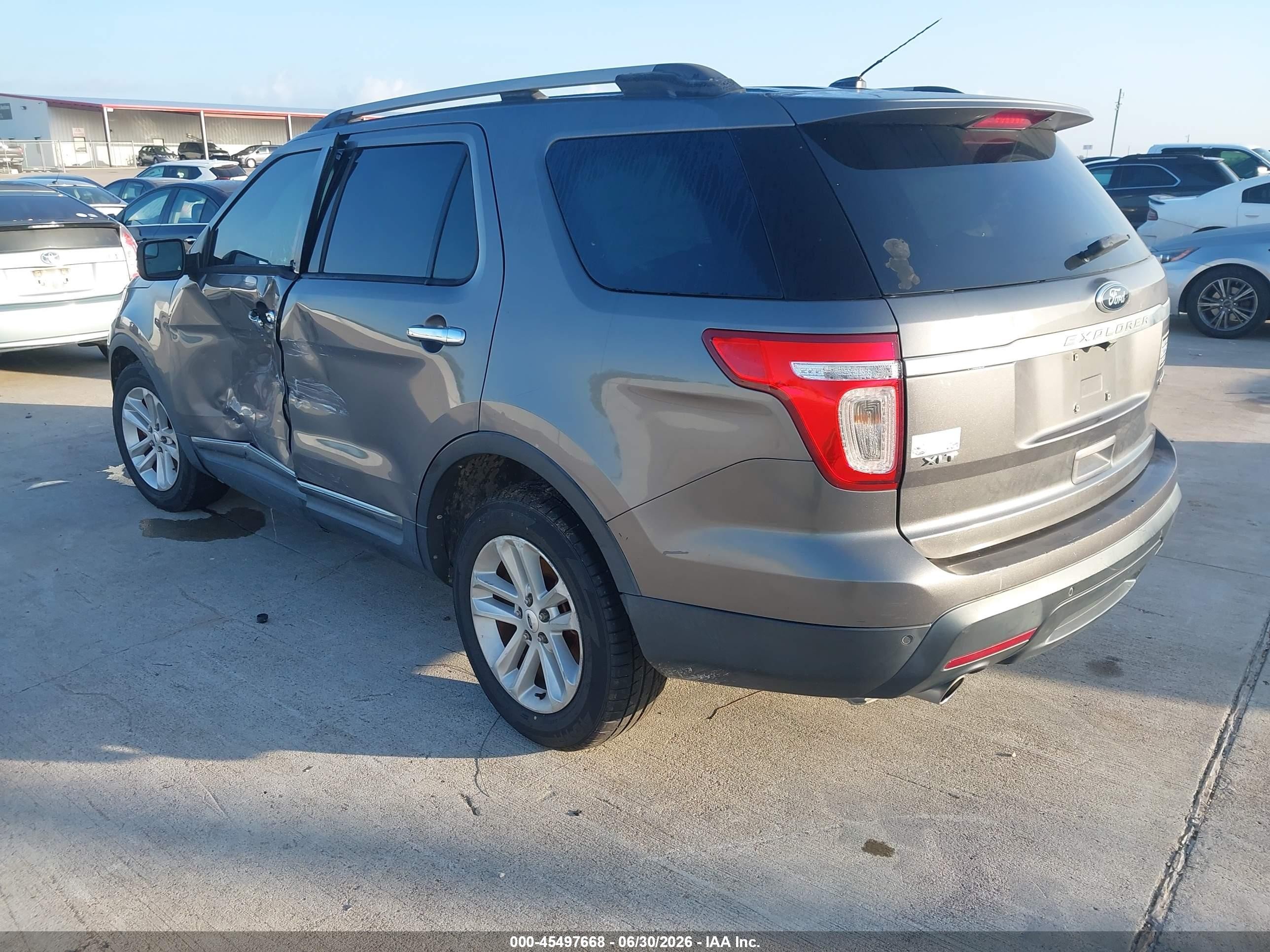 2013 Ford Explorer Xlt Gray vin: 1FM5K7D89DGA98236