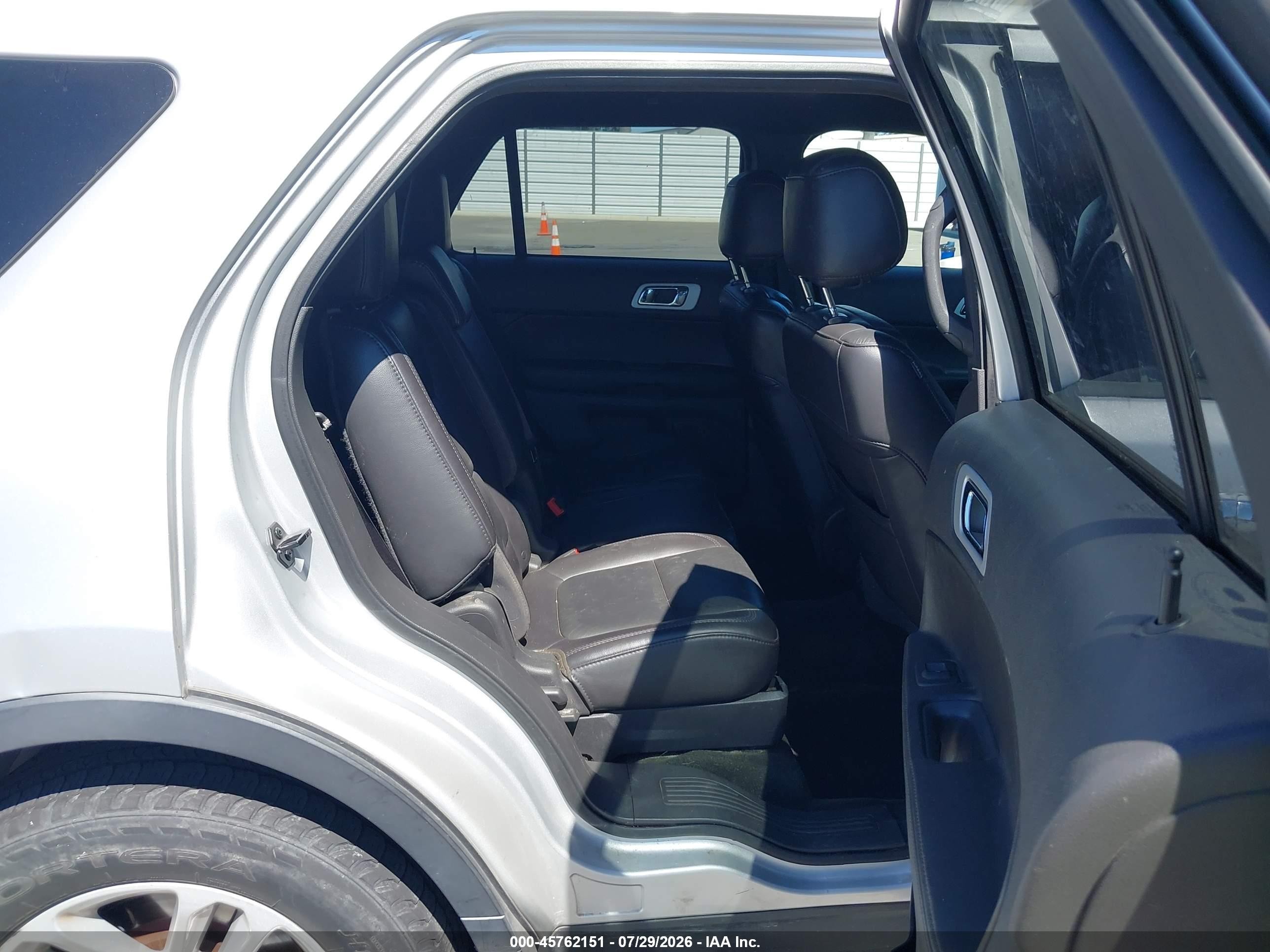2013 Ford Explorer Xlt Silver vin: 1FM5K7D89DGB60508