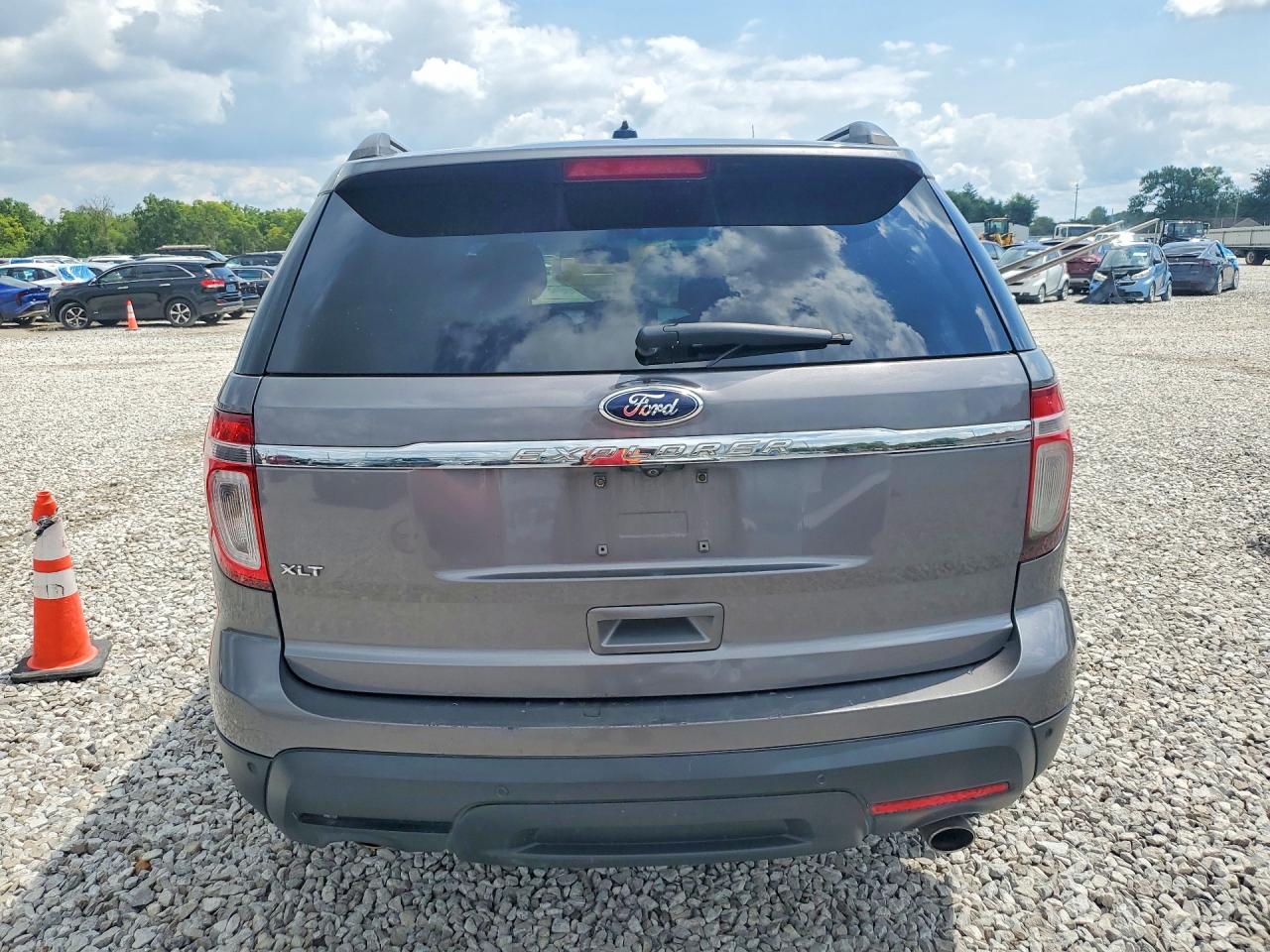 2013 Ford Explorer Xlt Серый vin: 1FM5K7D89DGB92388