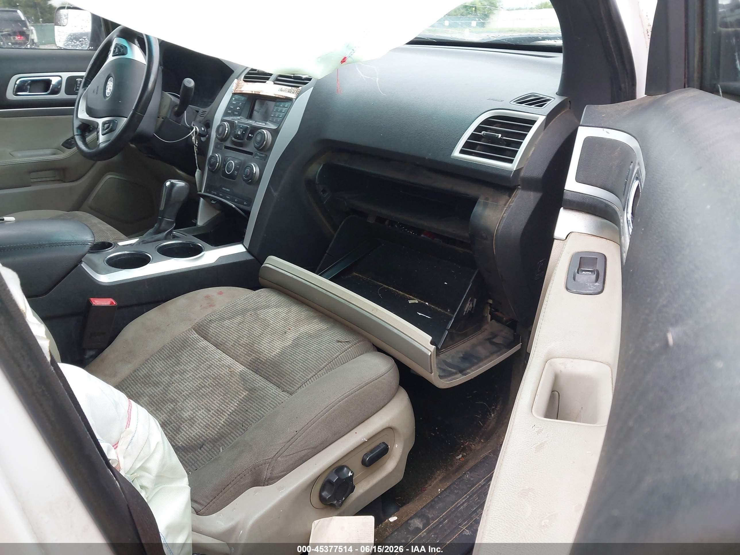 2013 Ford Explorer Xlt White vin: 1FM5K7D89DGC00098
